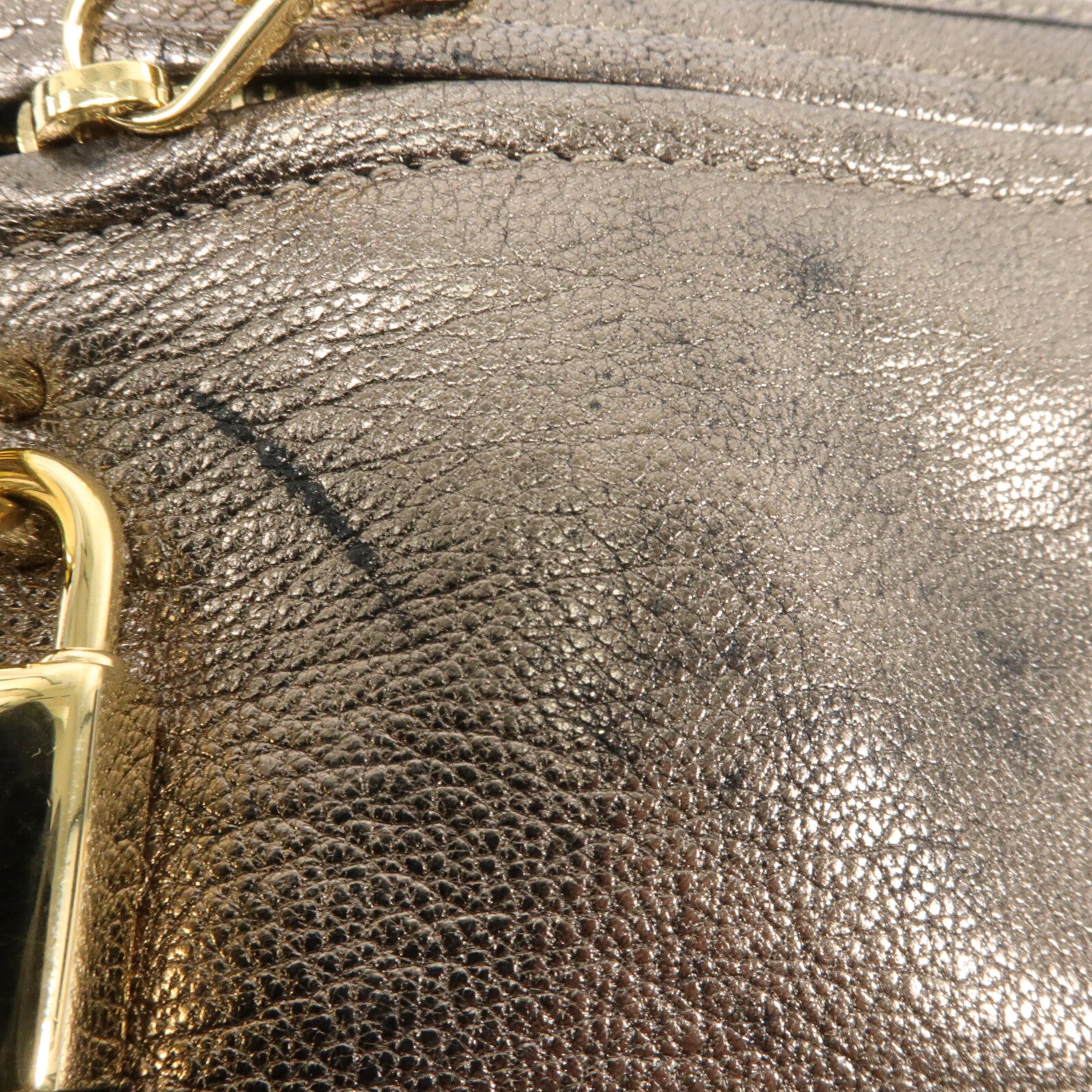 LOEWE 牛皮皮革Anagram Shoulder Bag肩背袋