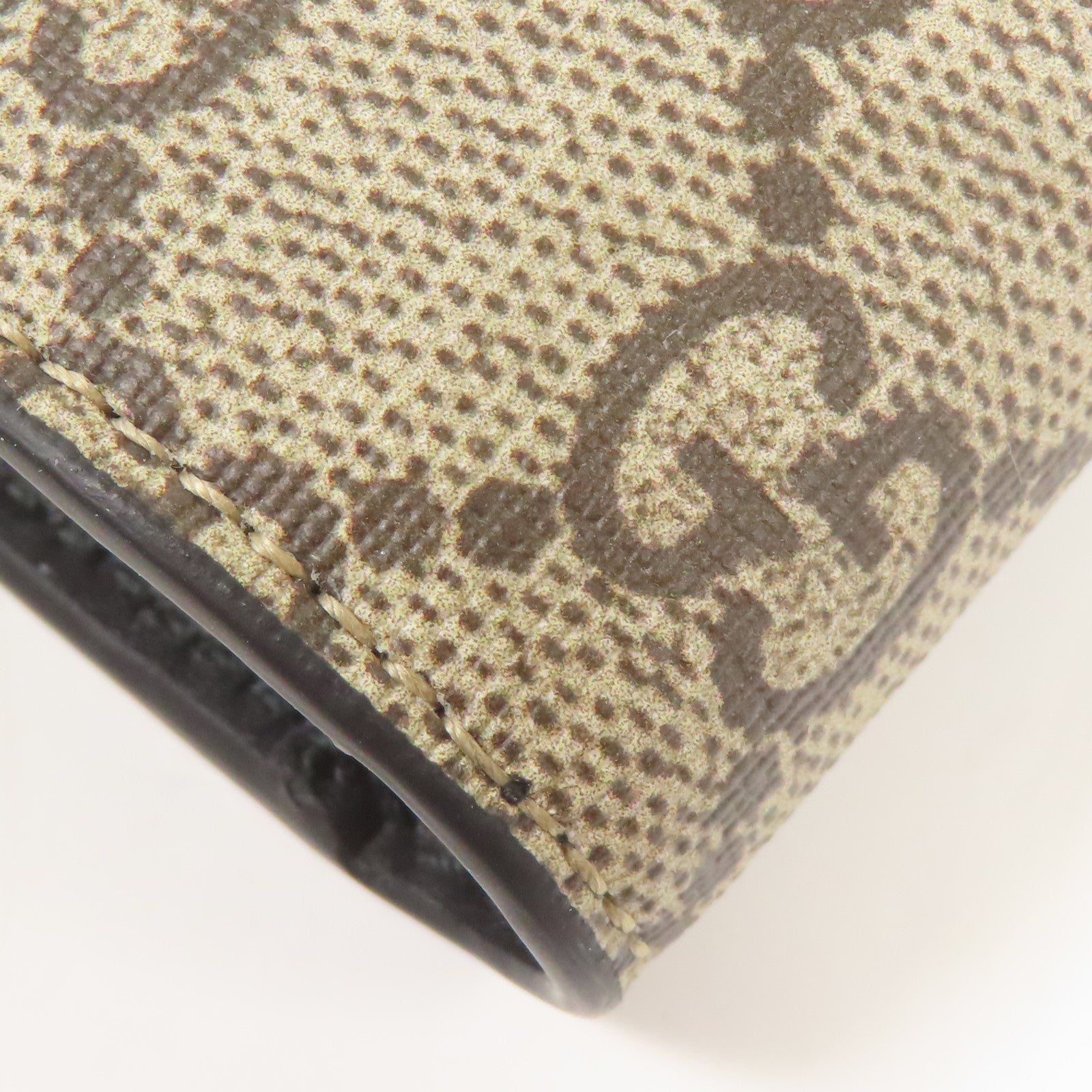 GUCCI 塗層帆布Bee Wallet錢包