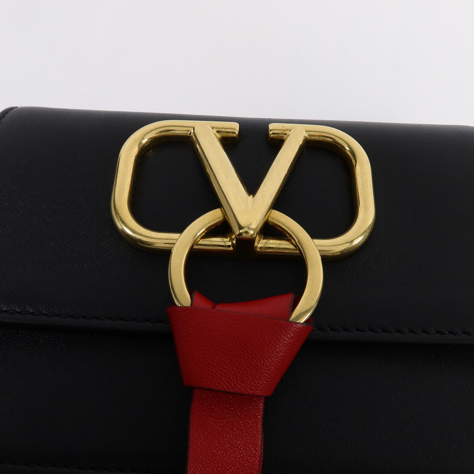 Valentino 牛皮皮革Vlogo Ribbon鏈帶肩背袋
