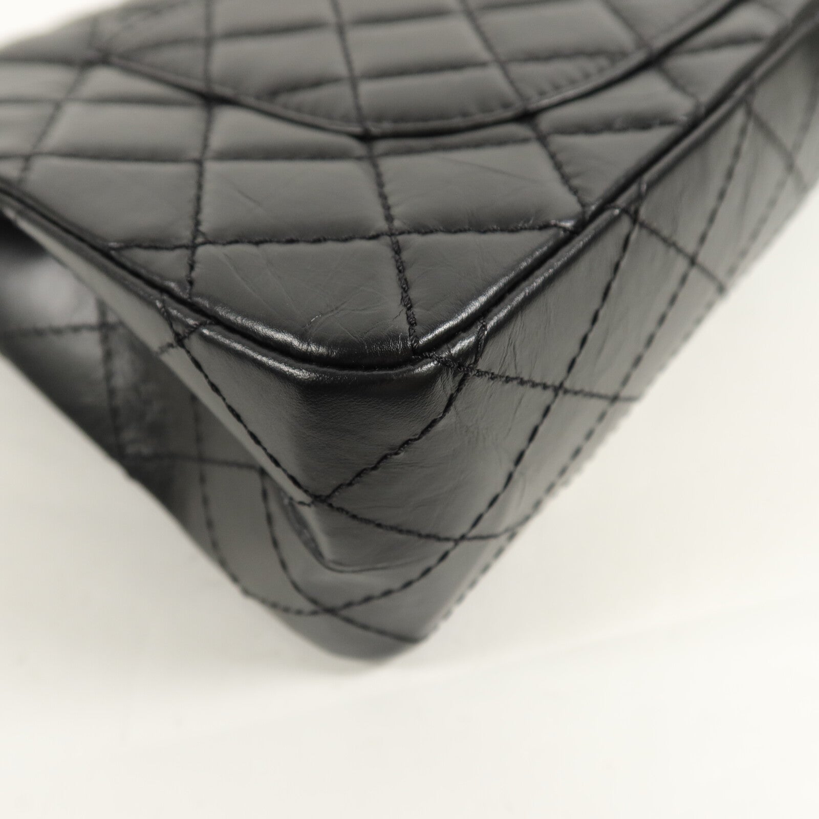 CHANEL 牛皮皮革2.55 Medium鏈帶肩背袋
