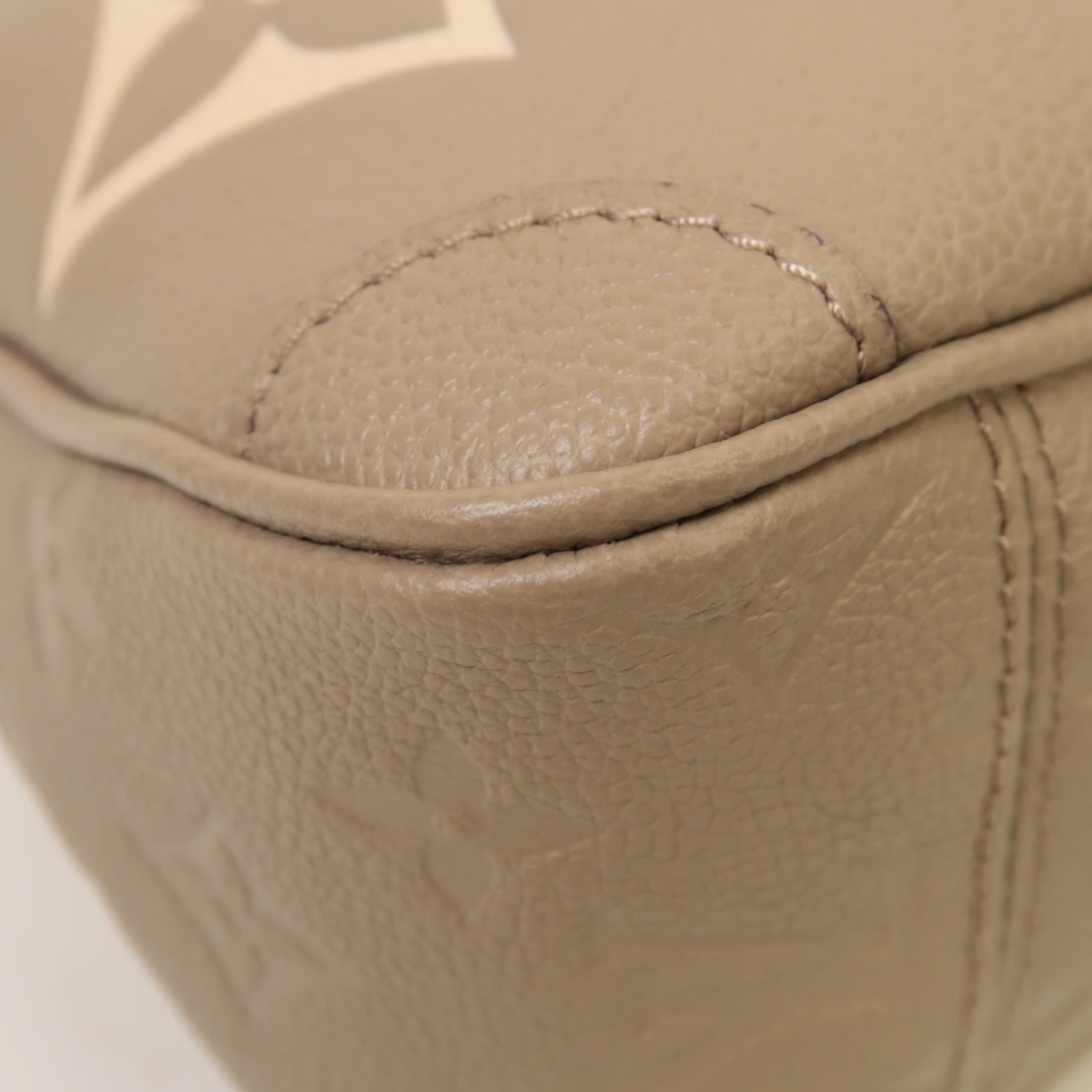 LOUIS VUITTON 【激減優惠】Monogram Empreinte Trianon PM金扣手挽肩背兩用袋米色