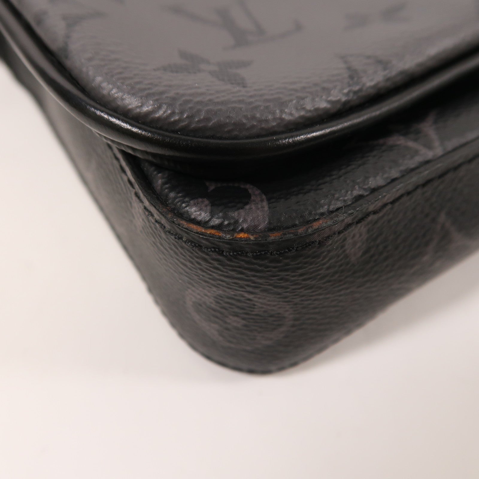 LOUIS VUITTON Monogram Eclipse Reverse Trio Messenger肩背袋