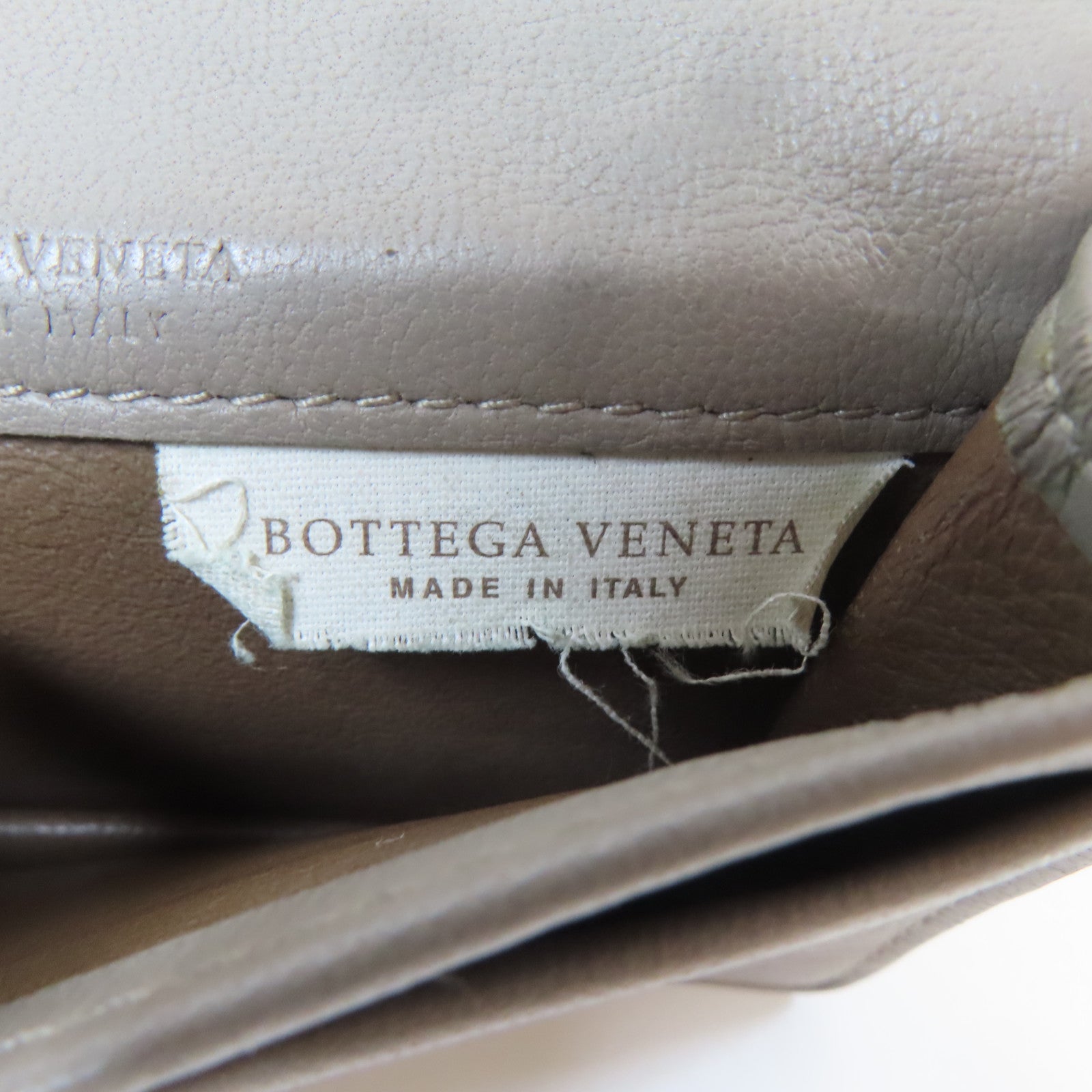 BOTTEGA VENETA 皮革Card Holder銀扣卡片套灰色