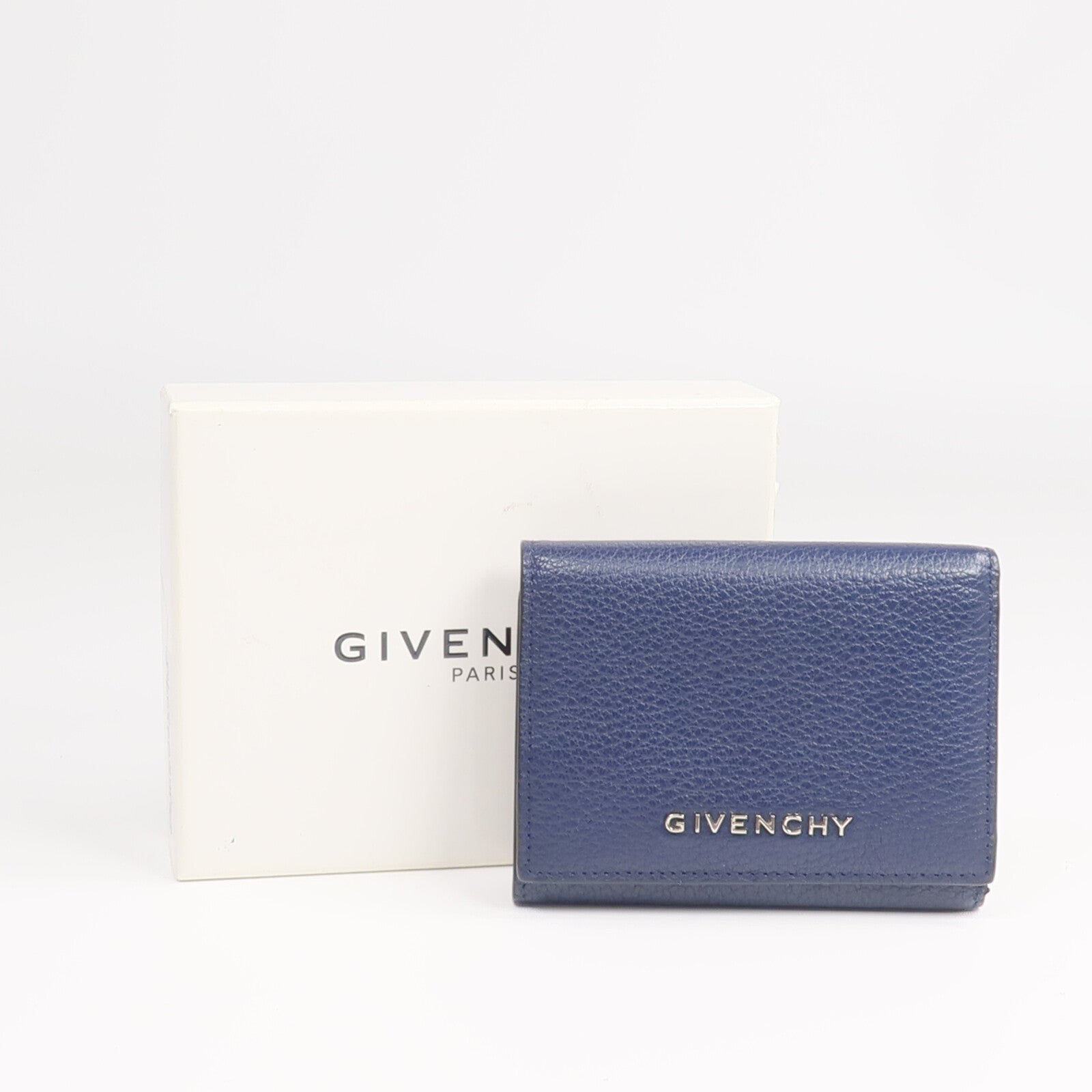 GIVENCHY 牛皮皮革Pandora Trifold Wallet銀扣錢包