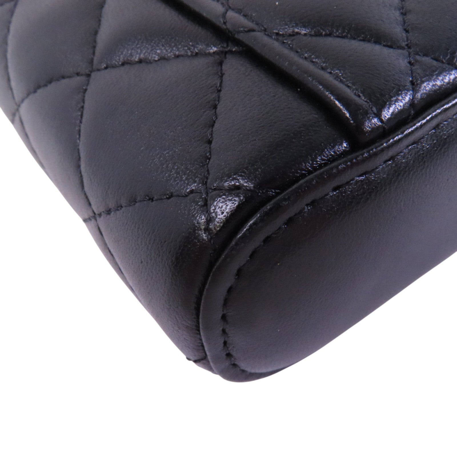 CHANEL 羊皮皮革Vanity Phone Case with Chain金扣鏈帶肩背袋