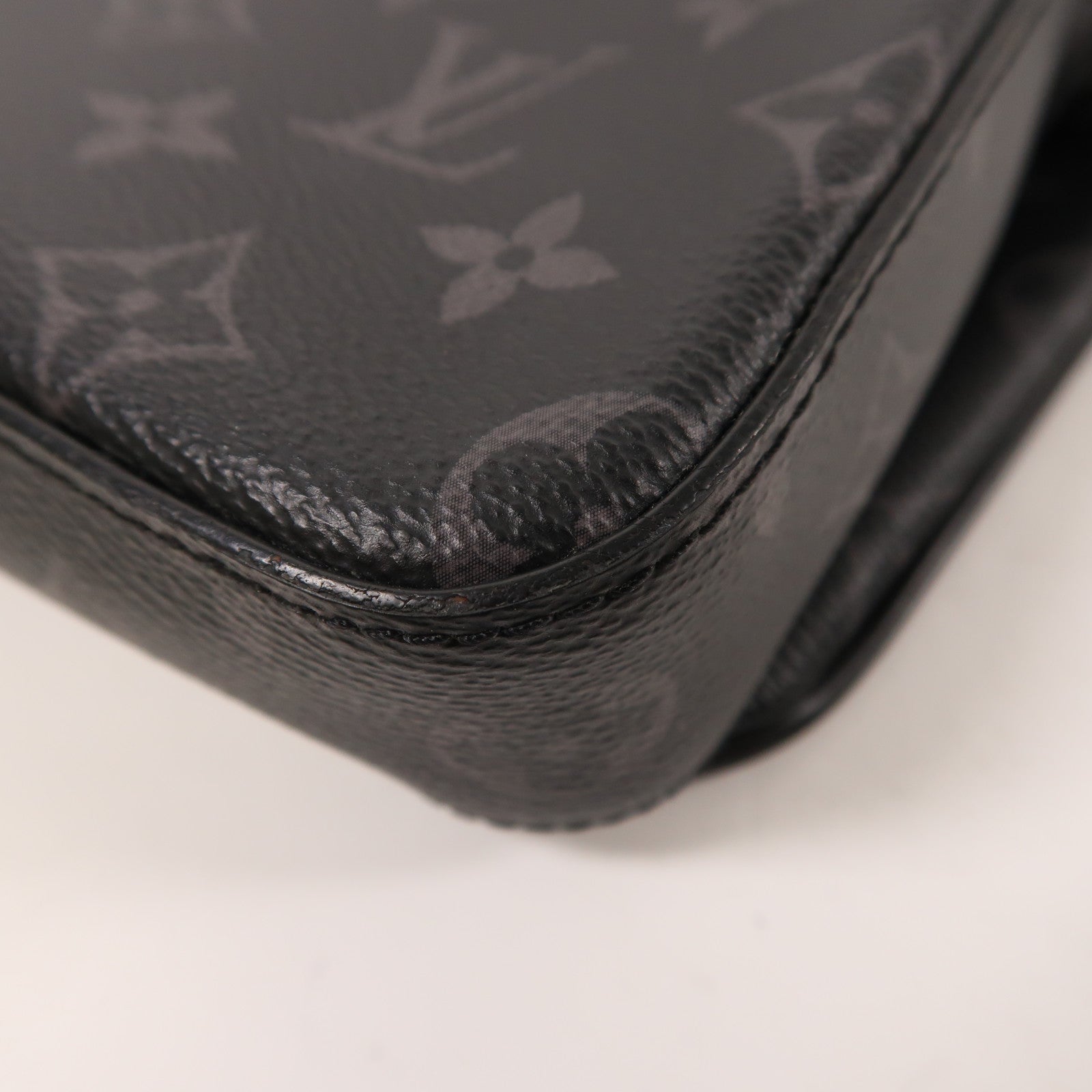 LOUIS VUITTON Monogram Eclipse Reverse Trio Messenger肩背袋