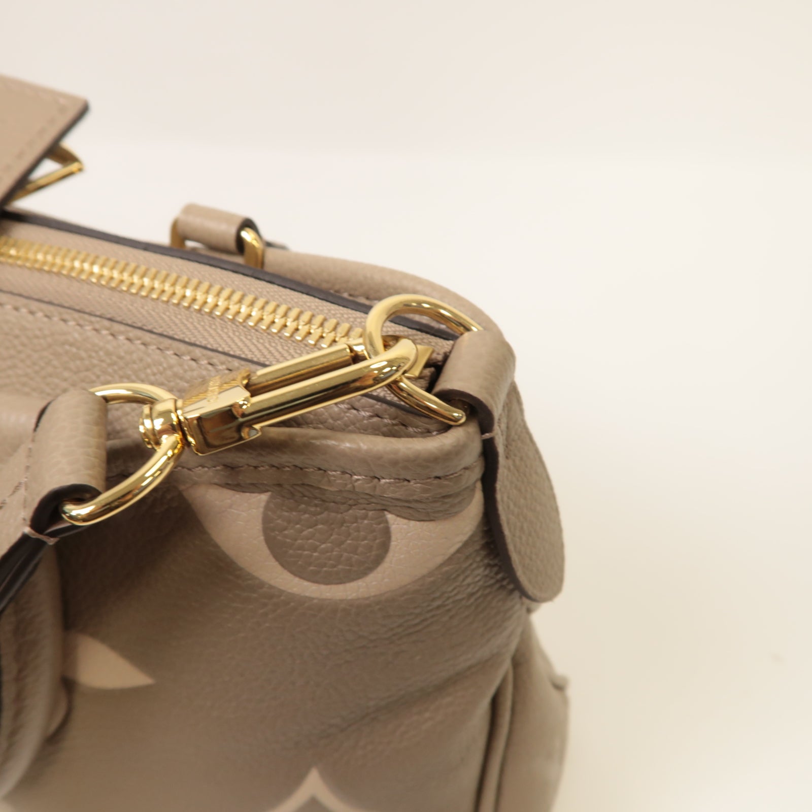 LOUIS VUITTON 【激減優惠】Monogram Empreinte Trianon PM金扣手挽肩背兩用袋米色