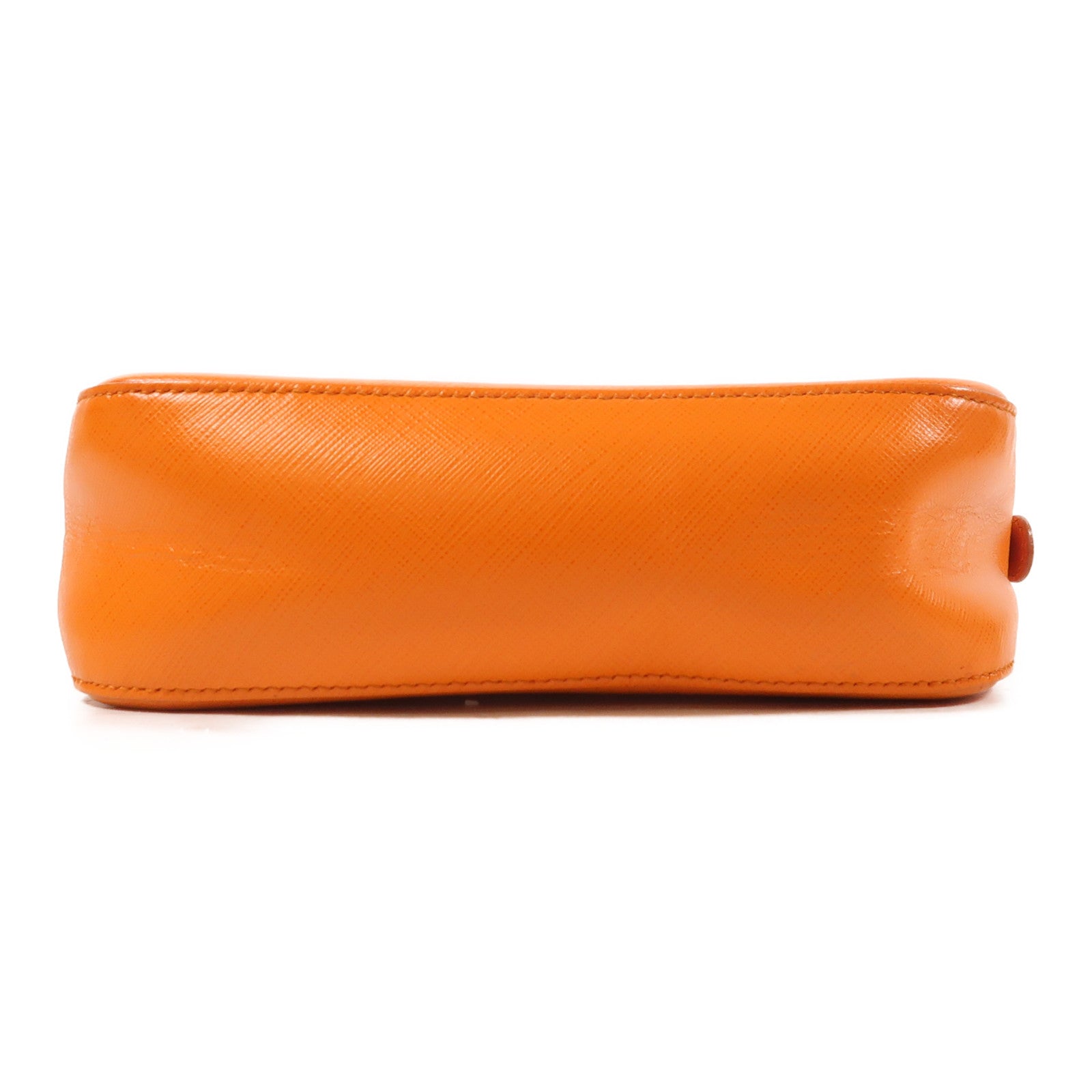 Salvatore Ferragamo 牛皮皮革Chain Shoulder金扣鏈帶肩背袋