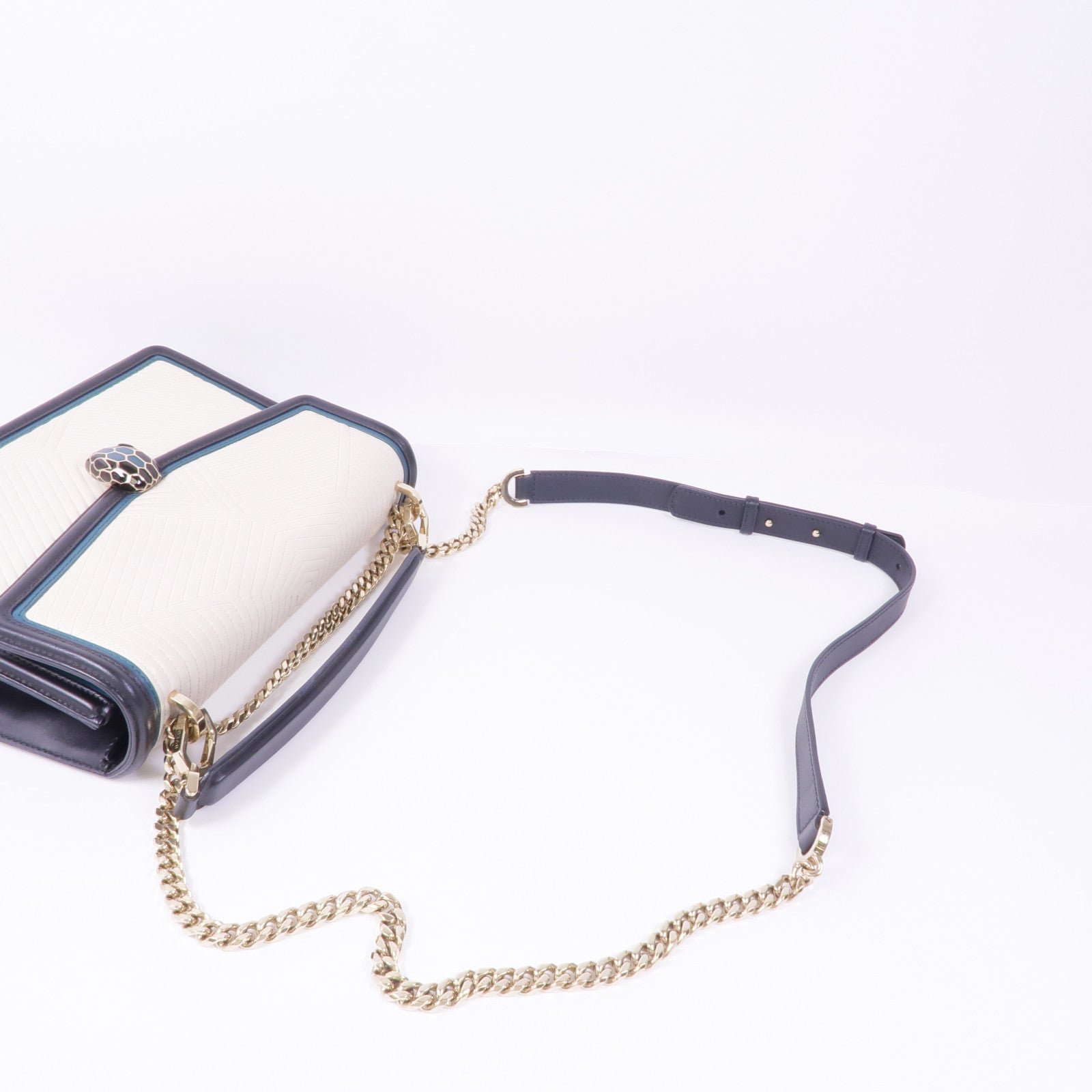 BVLGARI 皮革Serpenti Forever Bag金扣鏈帶肩背袋