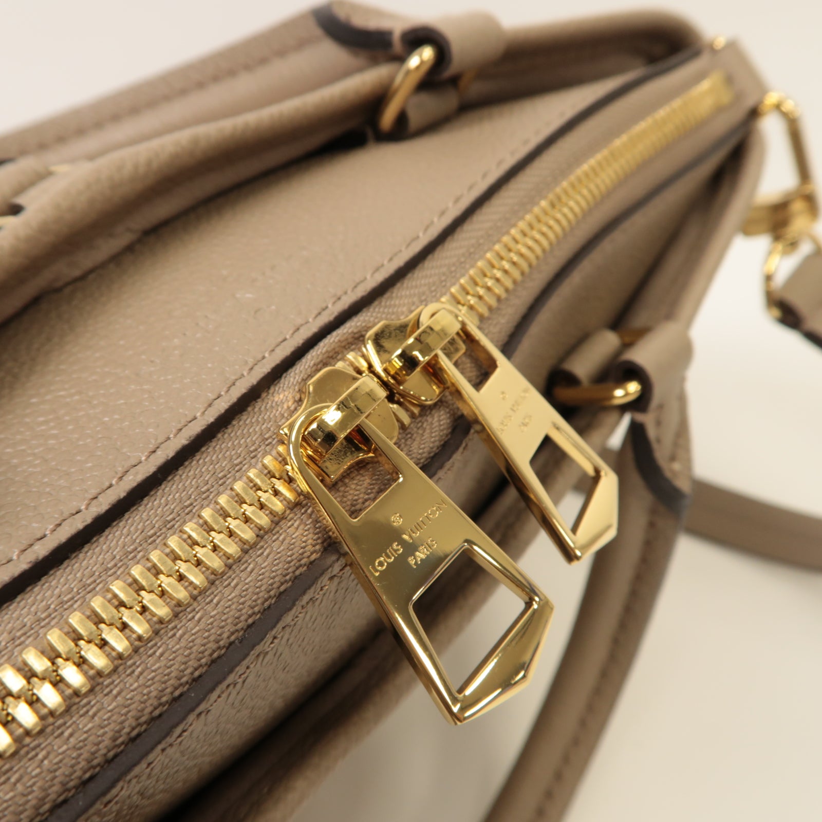 LOUIS VUITTON 【激減優惠】Monogram Empreinte Trianon PM金扣手挽肩背兩用袋米色