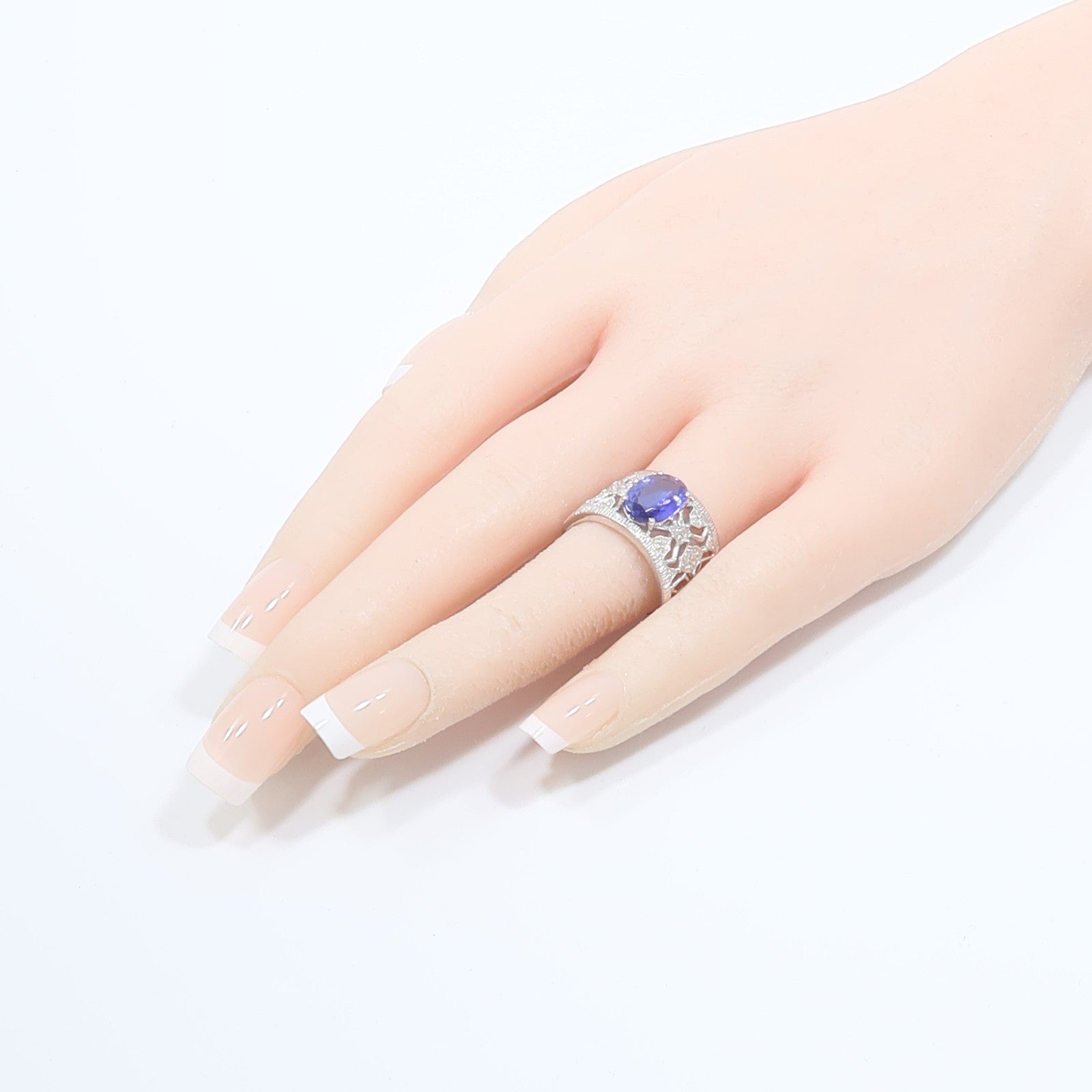 JEWELRY 18K白金Tanzanite Diamond Ring坦桑石/鑽石戒指