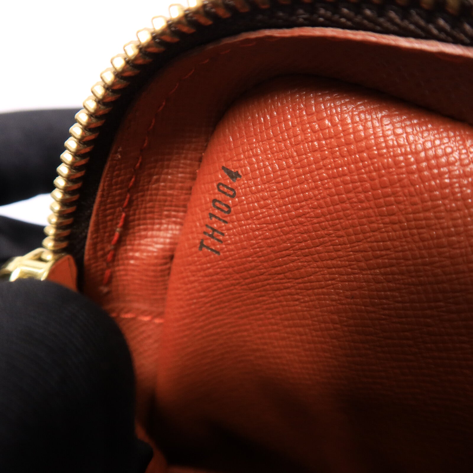 LOUIS VUITTON Damier Shoulder Bag肩背袋