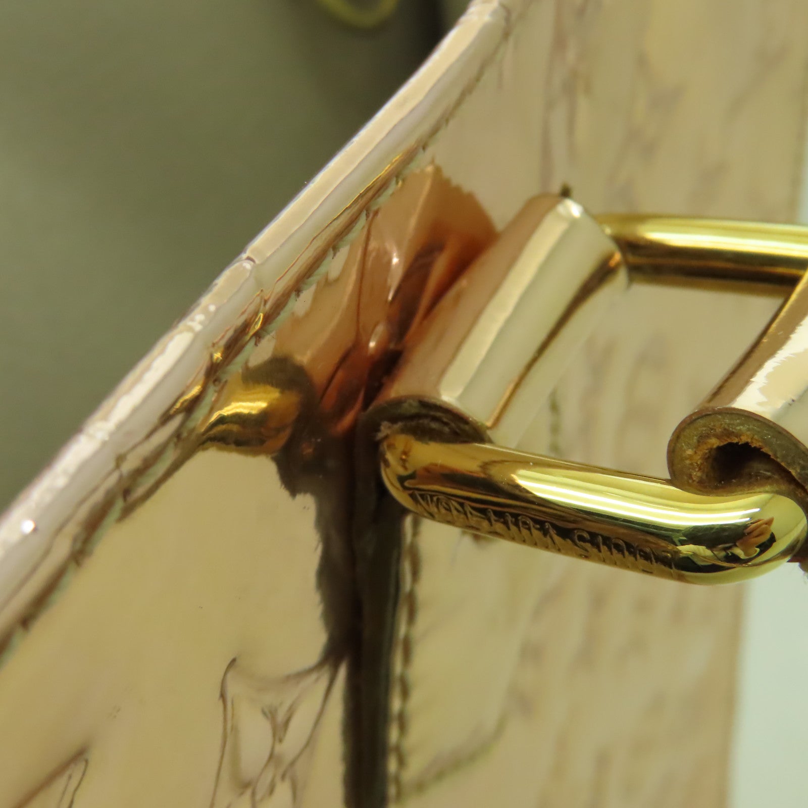 LOUIS VUITTON Monogram Miroir Sac Plat Gold金扣手挽袋金色