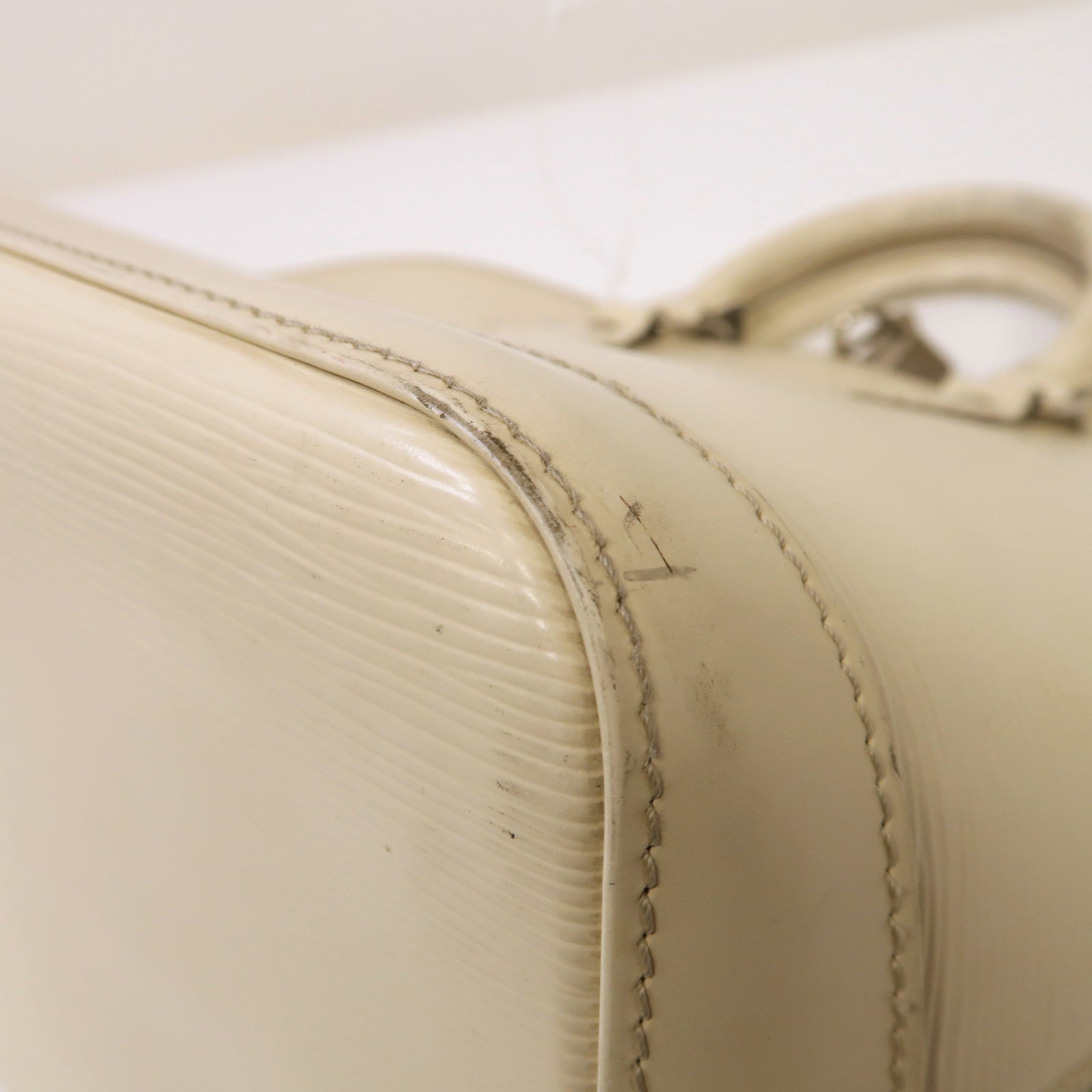 LOUIS VUITTON Epi Alma PM銀扣手挽袋白色