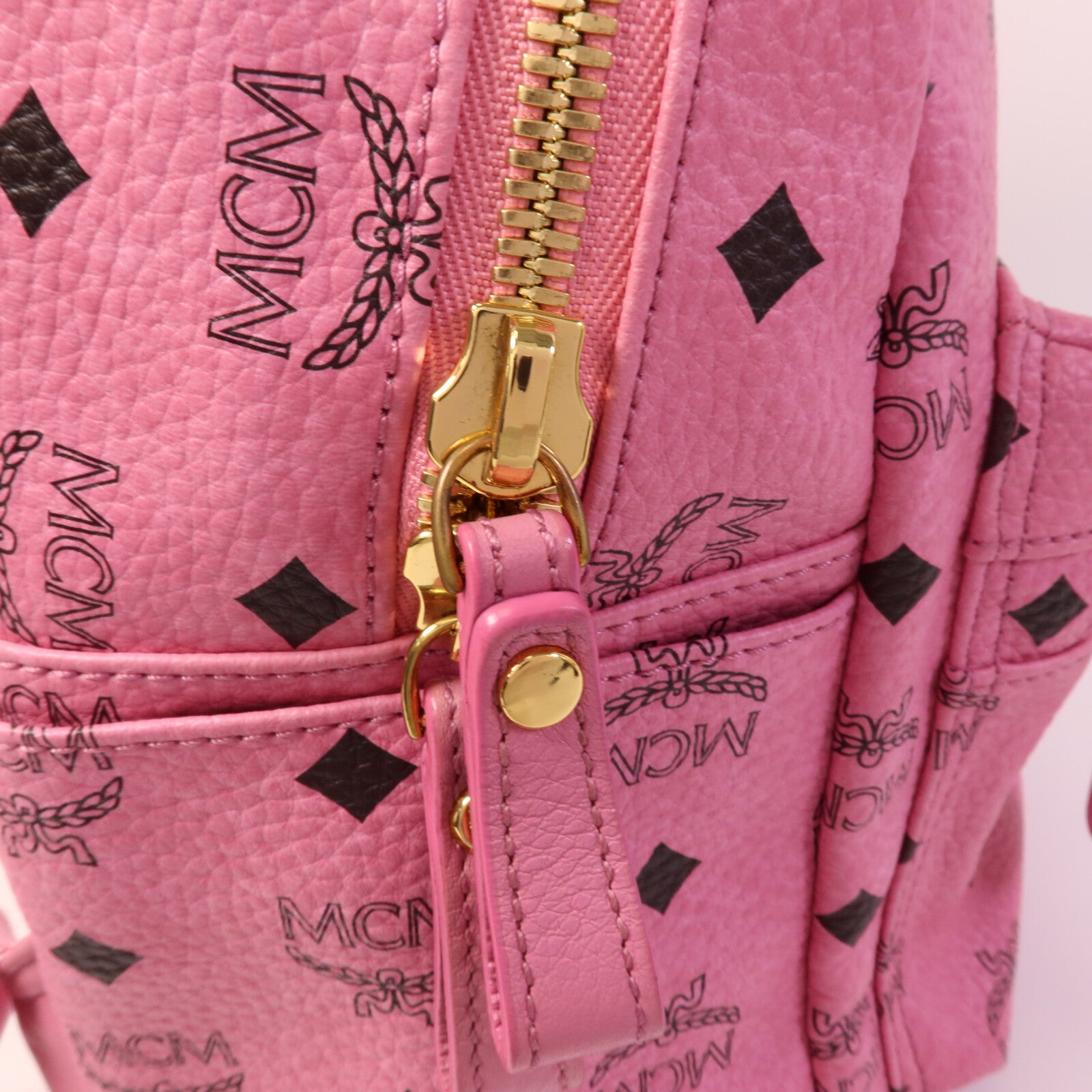 MCM 塗層帆布Stark Backpack背包