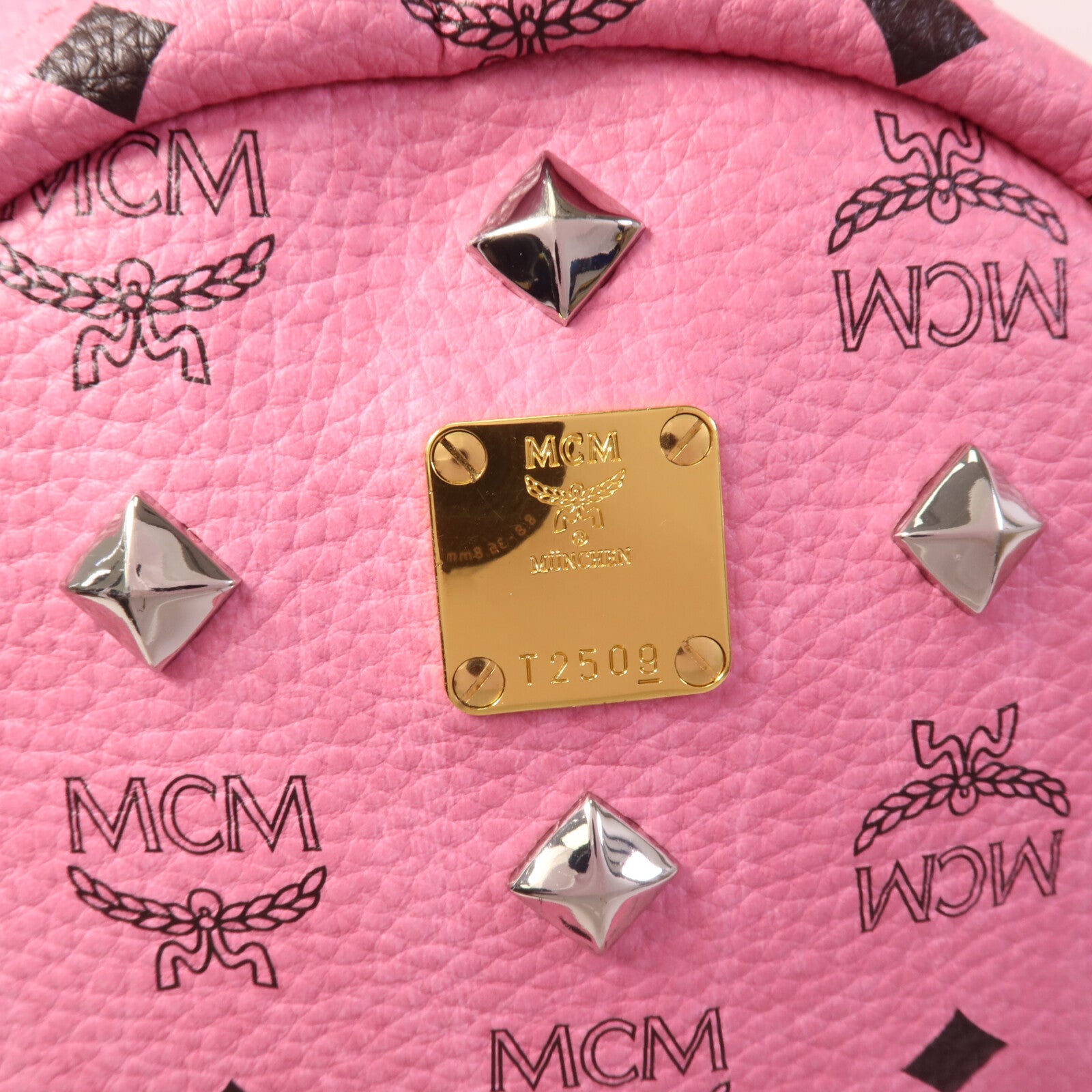 MCM 塗層帆布Stark Backpack背包