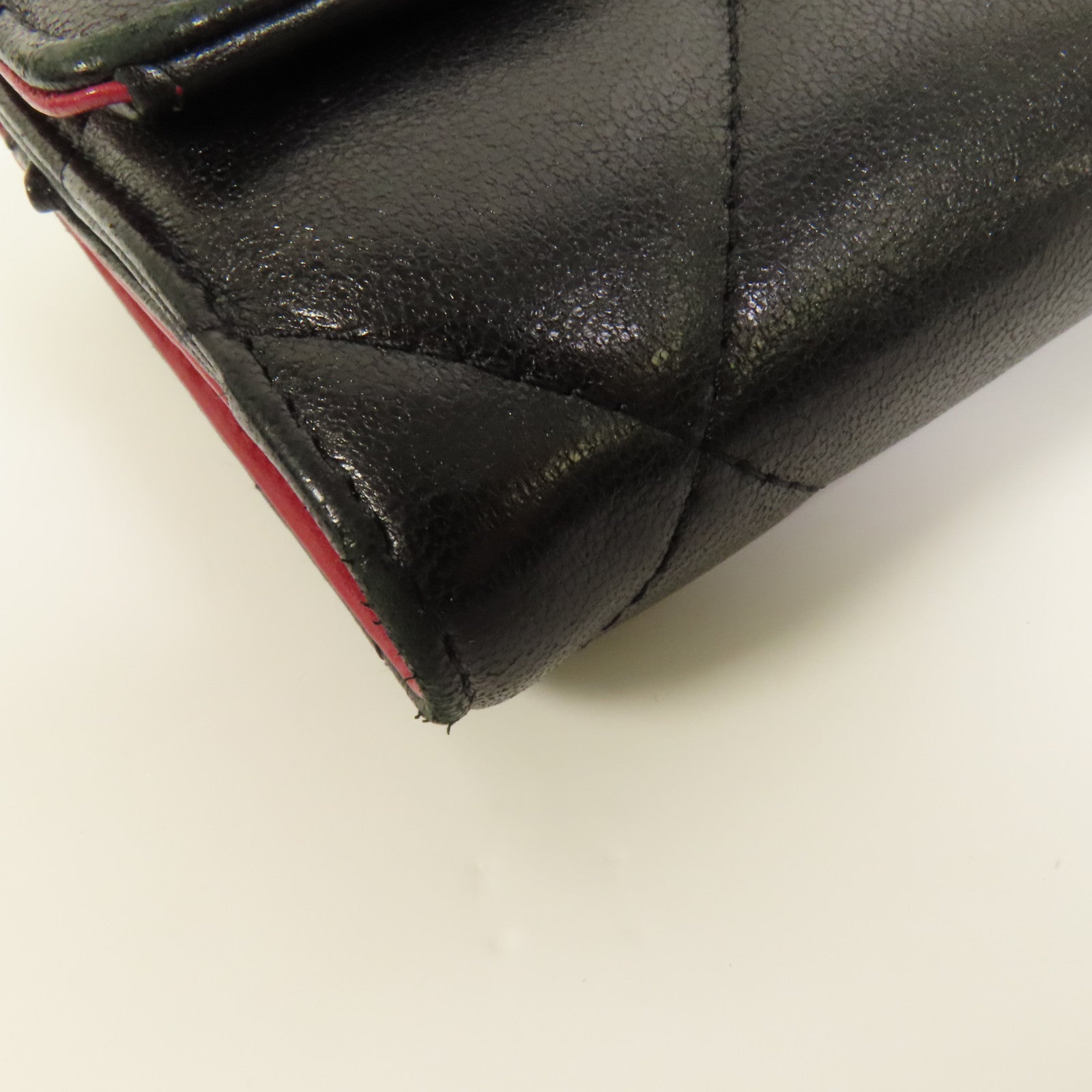 CHANEL 羊皮皮革C19 Wallet金扣錢包