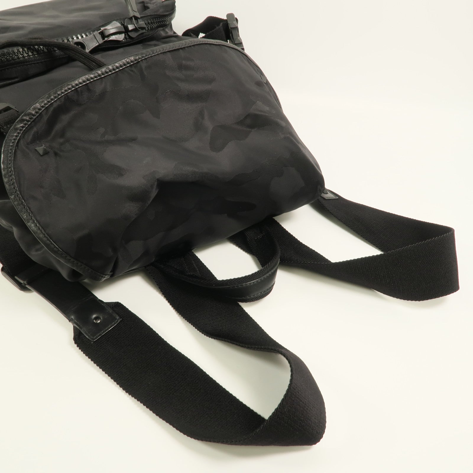 Valentino 尼龍Backpack背包