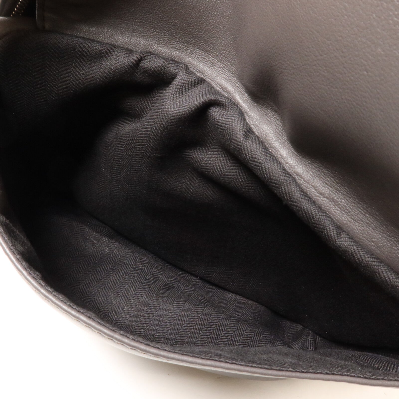 LOEWE 牛皮皮革Military XS肩背袋