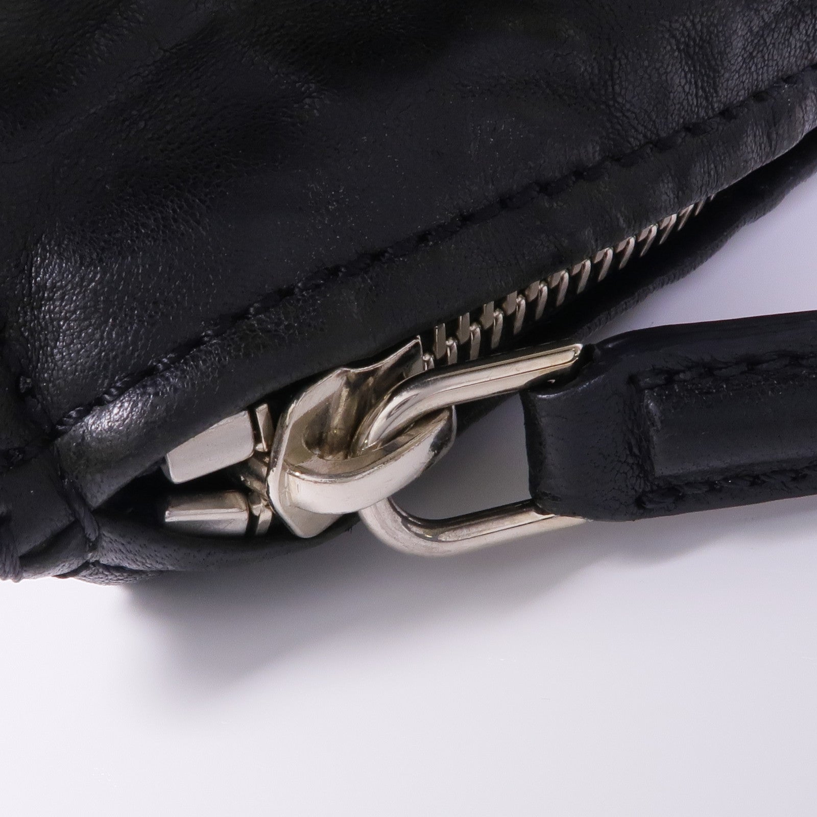 GIVENCHY 牛皮皮革Pandora Medium銀扣手挽肩背兩用袋