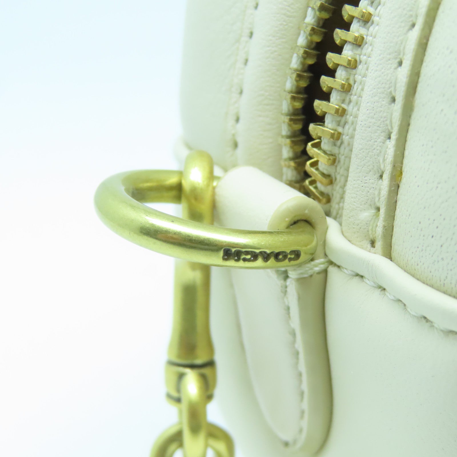 COACH 牛皮皮革Chain Shoulder Bag金扣鏈帶肩背袋白色