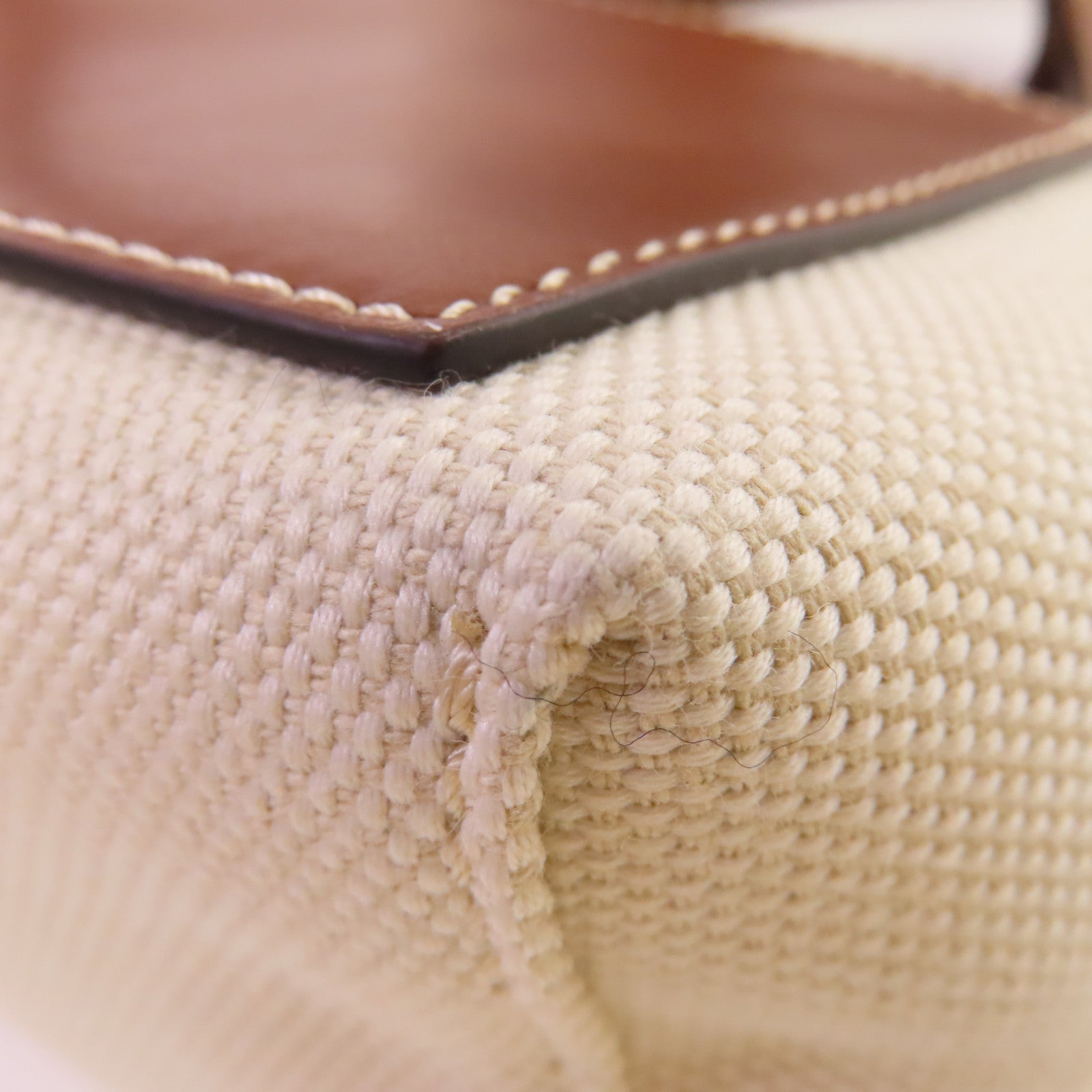 BURBERRY 帆布Shoulder Bag金扣肩背袋杏色/啡色
