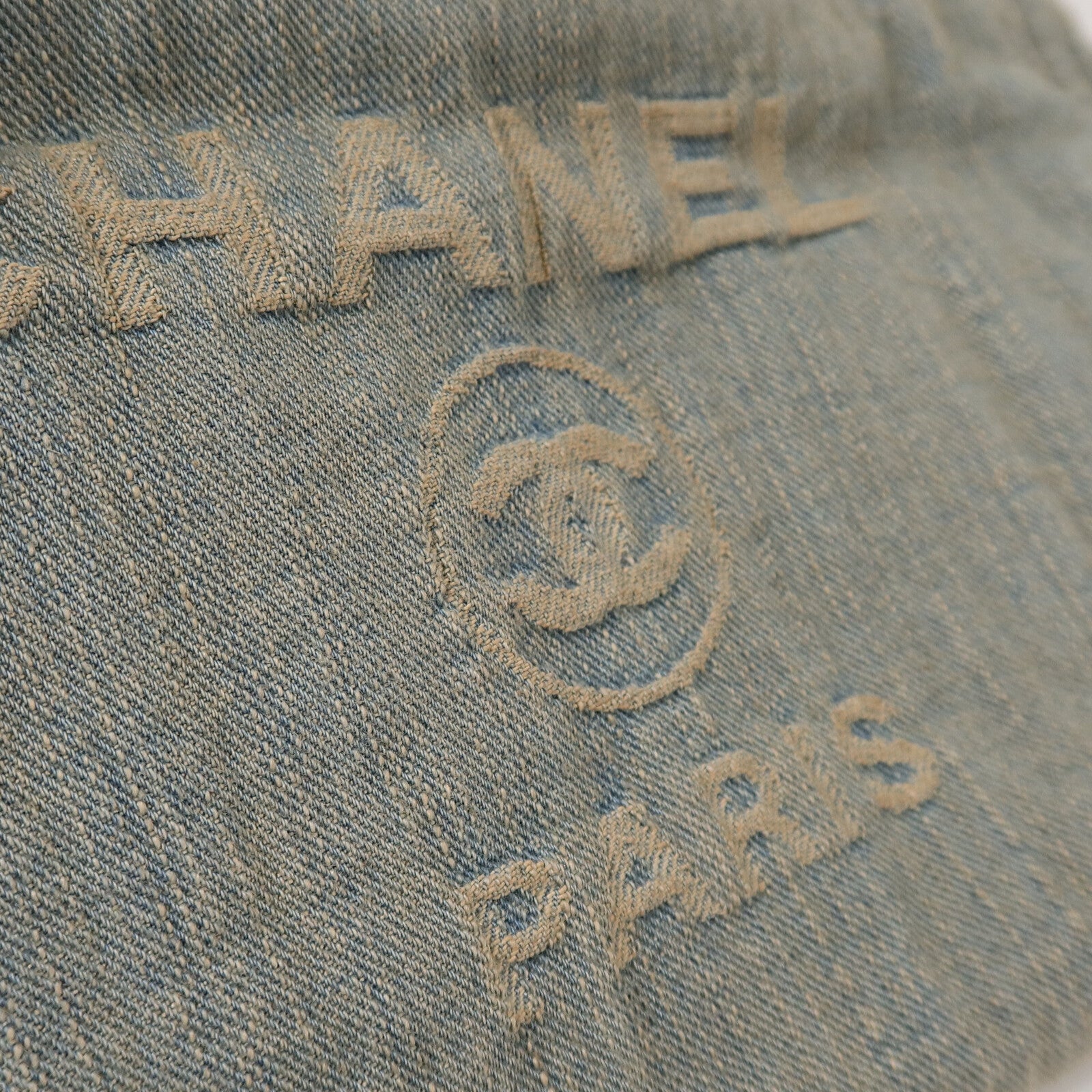 CHANEL 牛仔布Deauville MM手挽肩背兩用袋