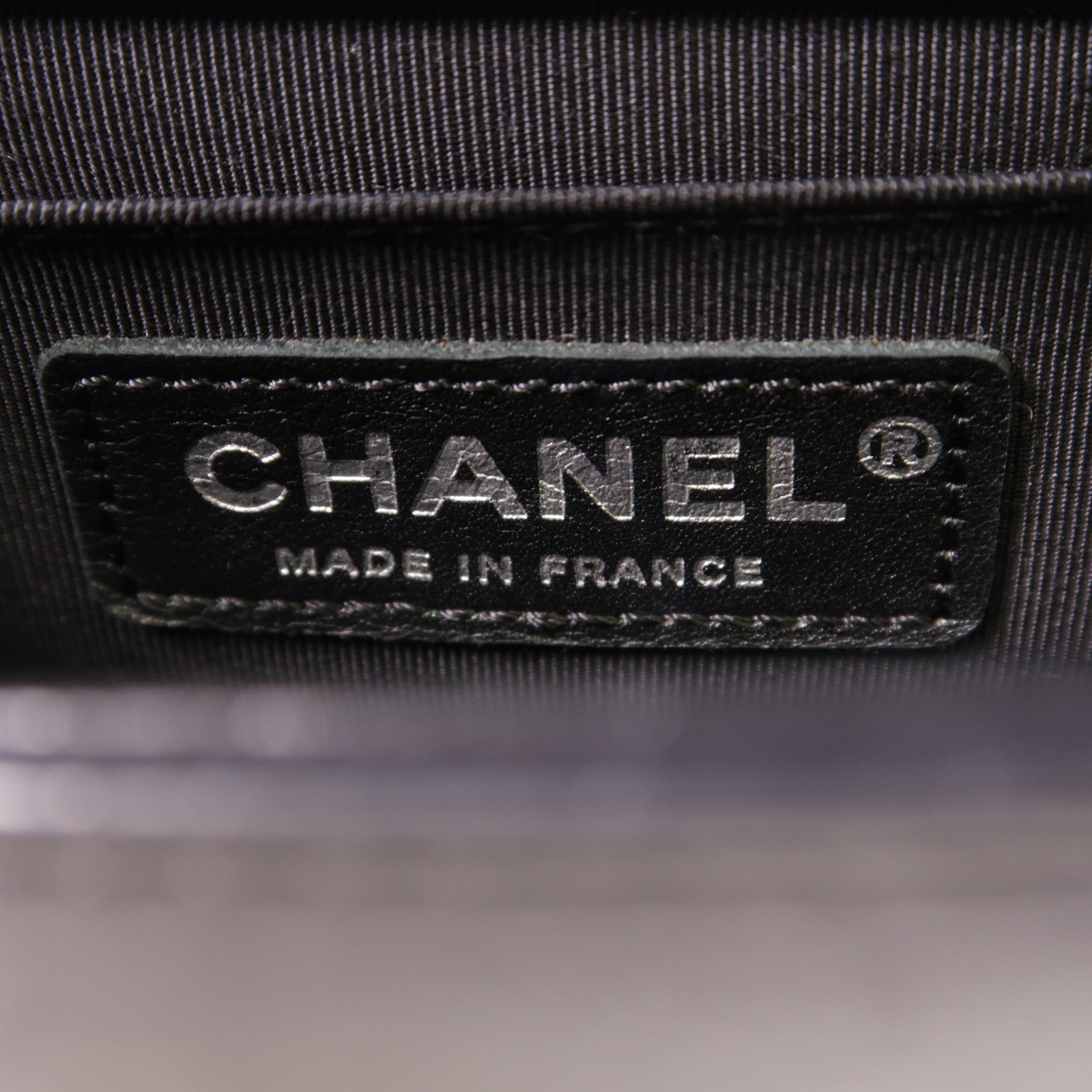 CHANEL 漆皮皮革Boy 25鏈帶肩背袋