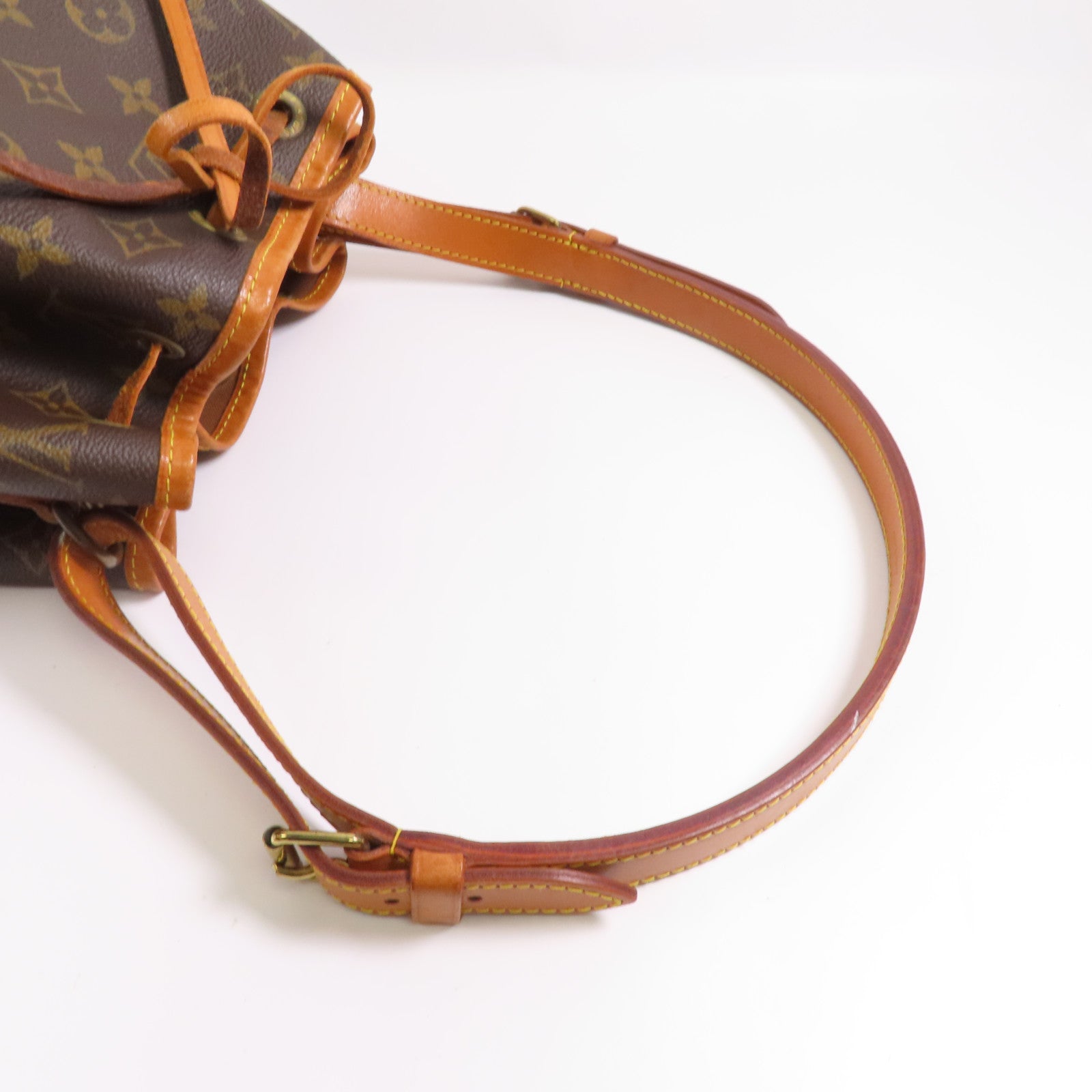 LOUIS VUITTON Monogram Petit Noe金扣肩背袋棕色
