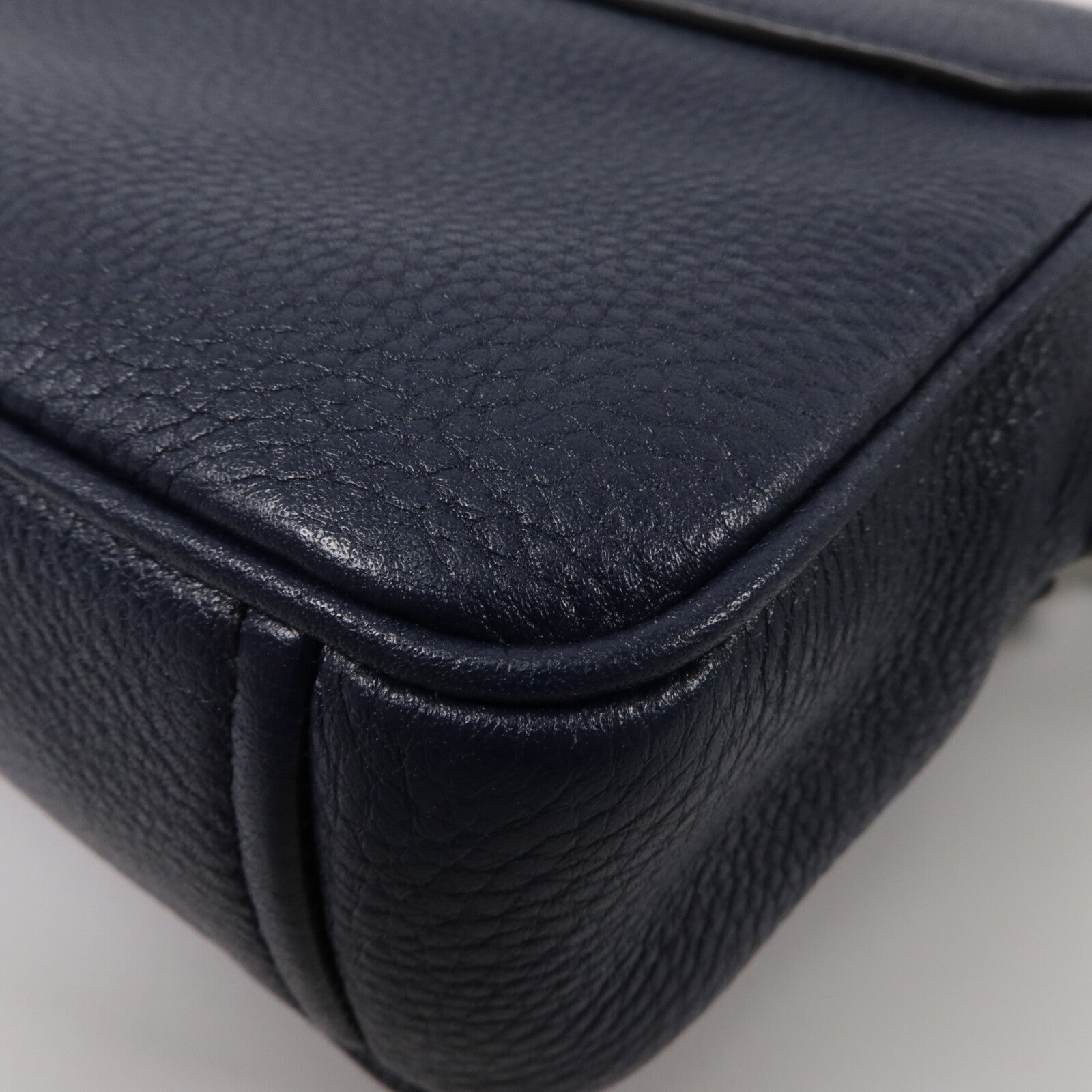 PRADA 牛皮皮革Crossbody Flap Bag肩背袋