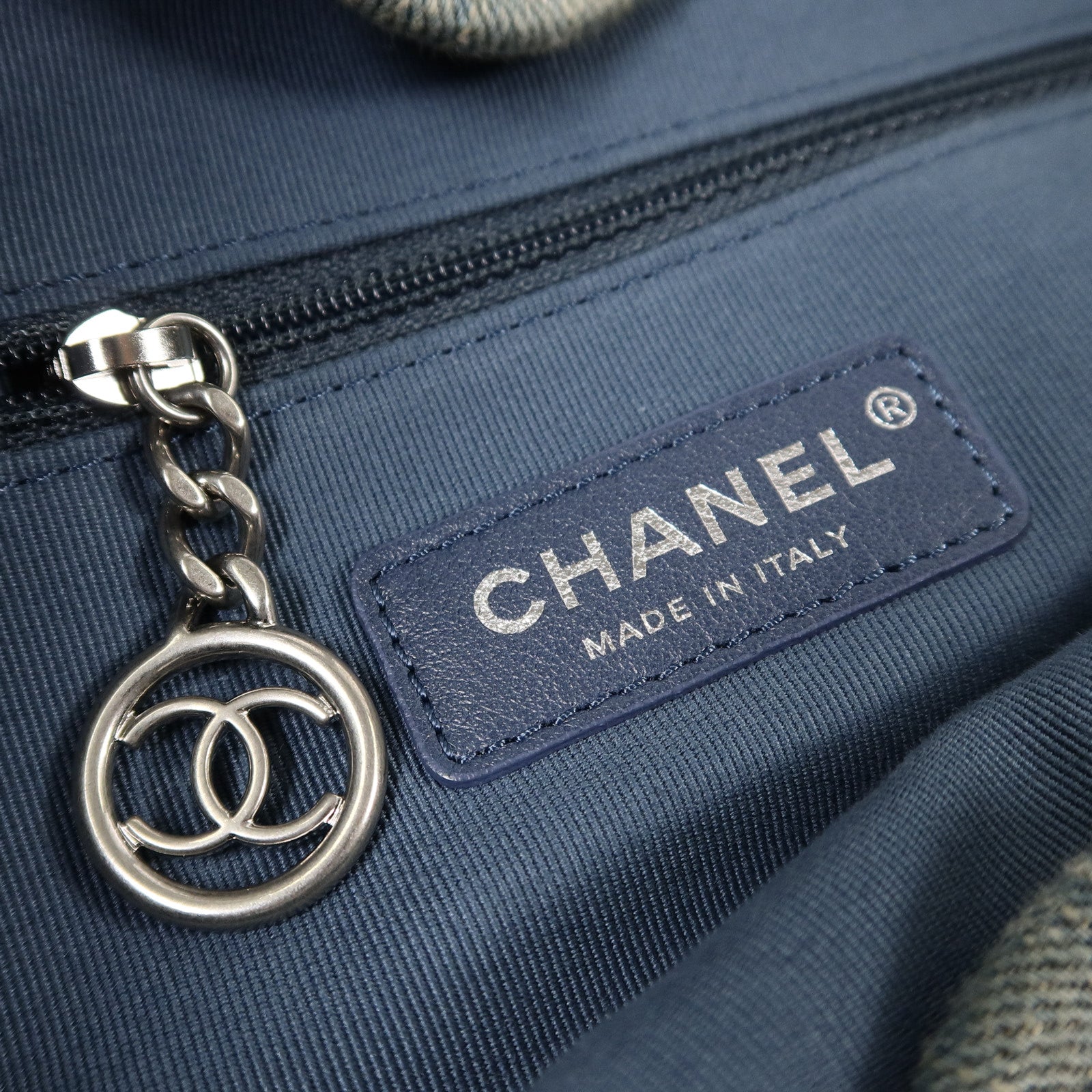 CHANEL 牛仔布Deauville MM手挽肩背兩用袋