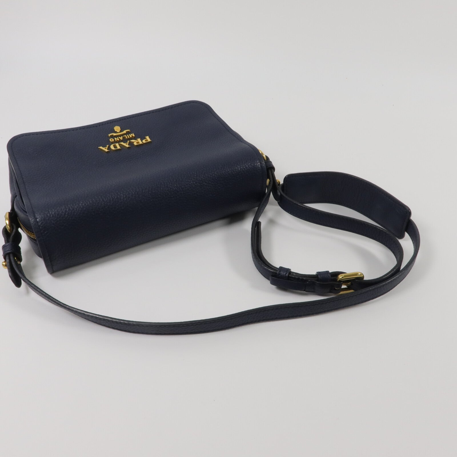 PRADA 牛皮皮革Crossbody Flap Bag肩背袋