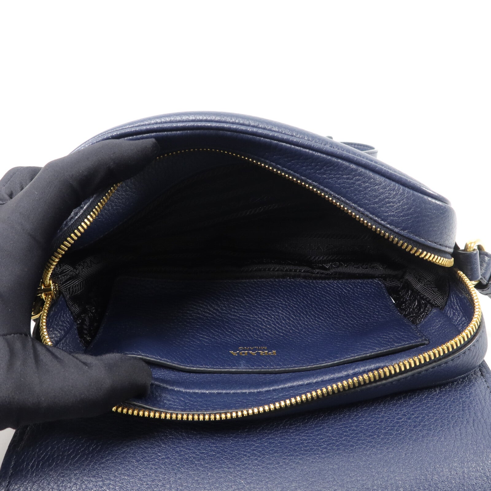 PRADA 牛皮皮革Crossbody Flap Bag肩背袋