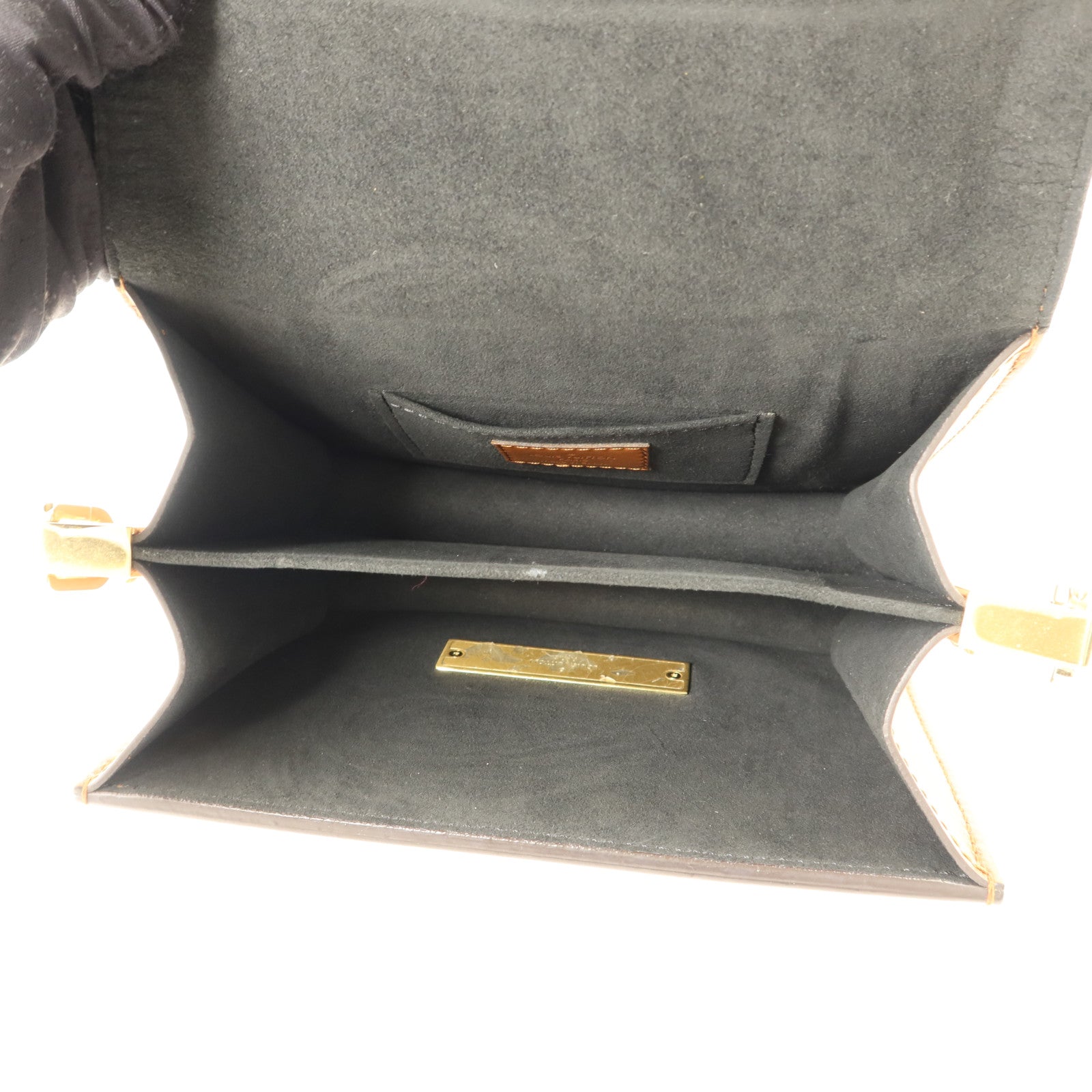 LOUIS VUITTON Monogram Reverse Mini Dauphine金扣肩背袋