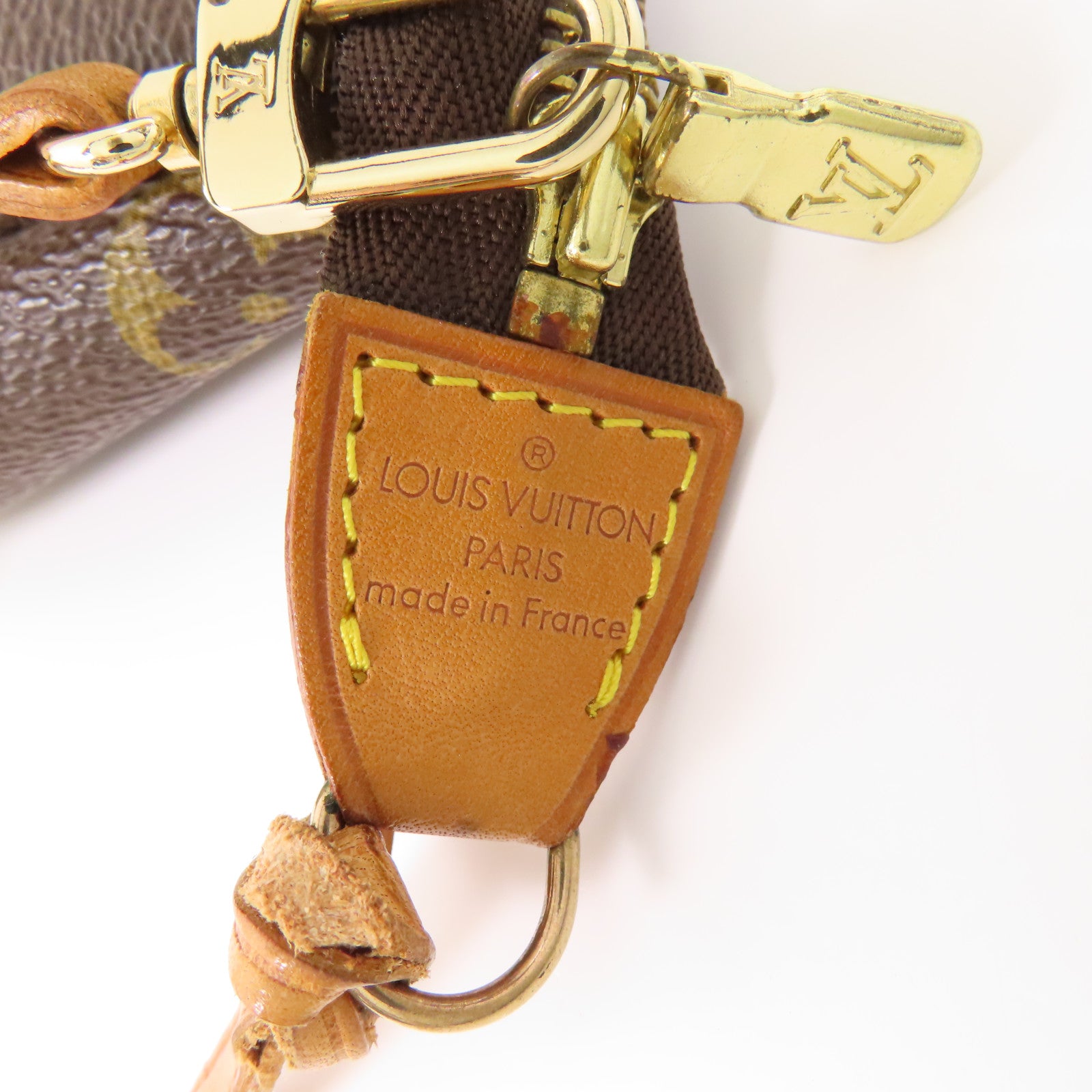 LOUIS VUITTON Monogram Pochette Accessoires金扣手挽袋棕色