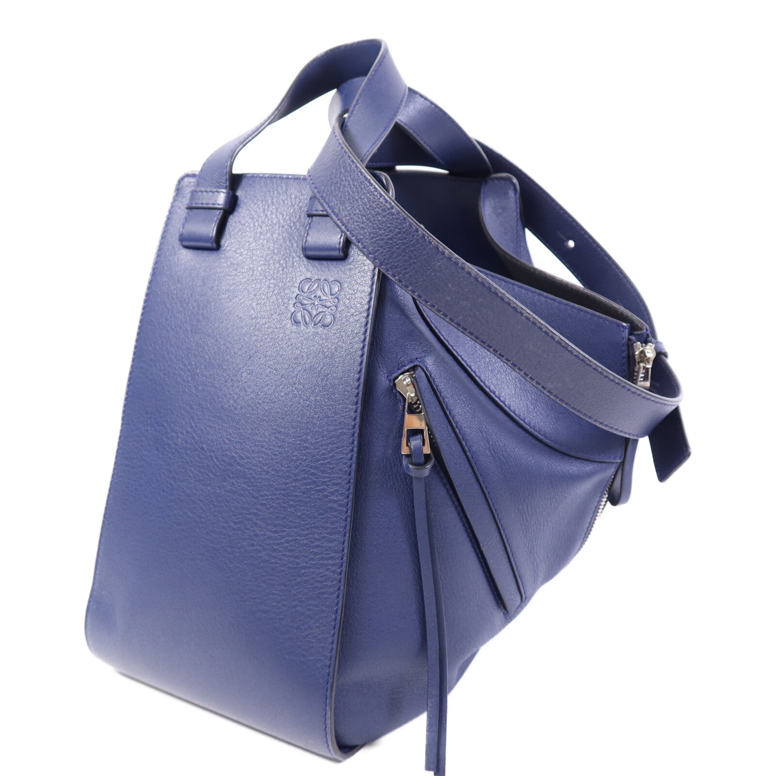 LOEWE 牛皮皮革Hammock Medium銀扣手挽肩背兩用袋