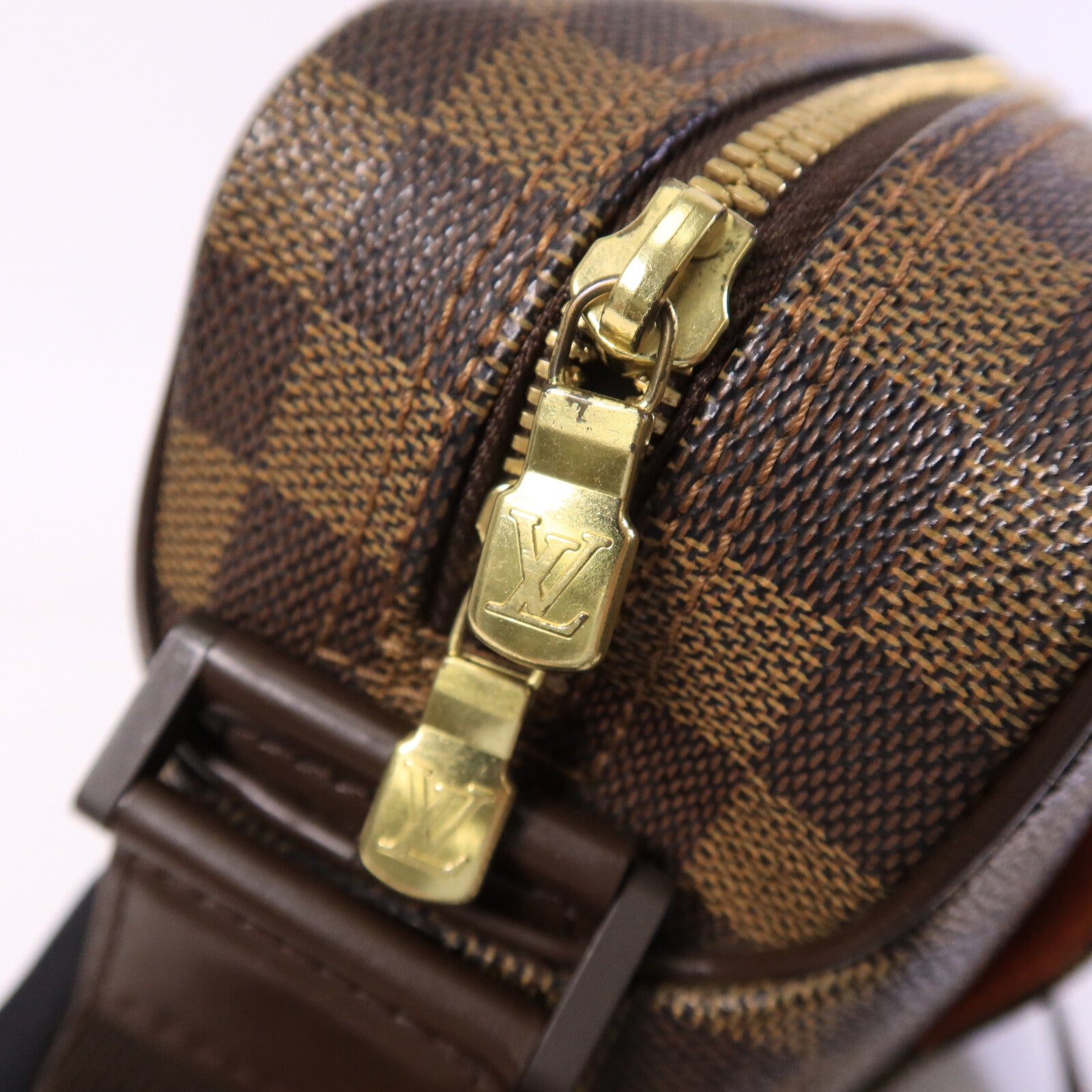 LOUIS VUITTON Damier Olaf PM肩背袋