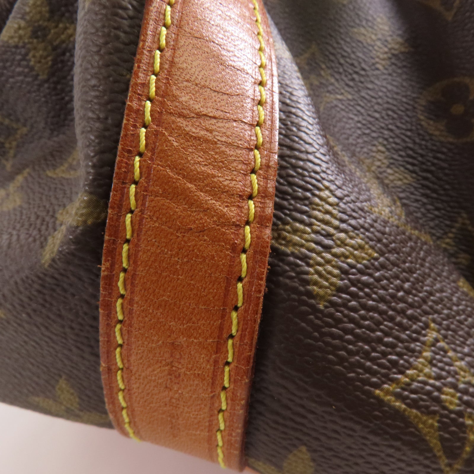 LOUIS VUITTON Monogram Petit Noe金扣肩背袋棕色