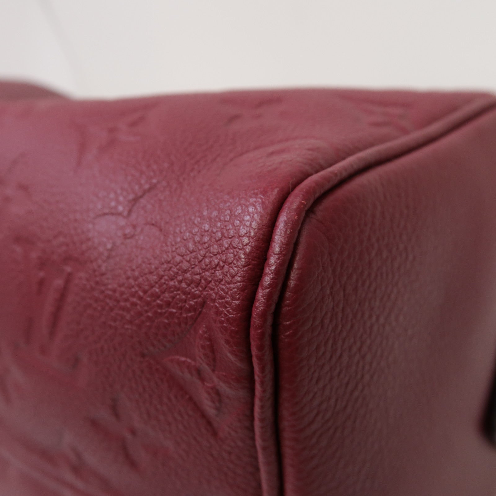 LOUIS VUITTON Monogram Empreinte Speedy Bandouliere 30金扣手挽肩背兩用袋紫紅色