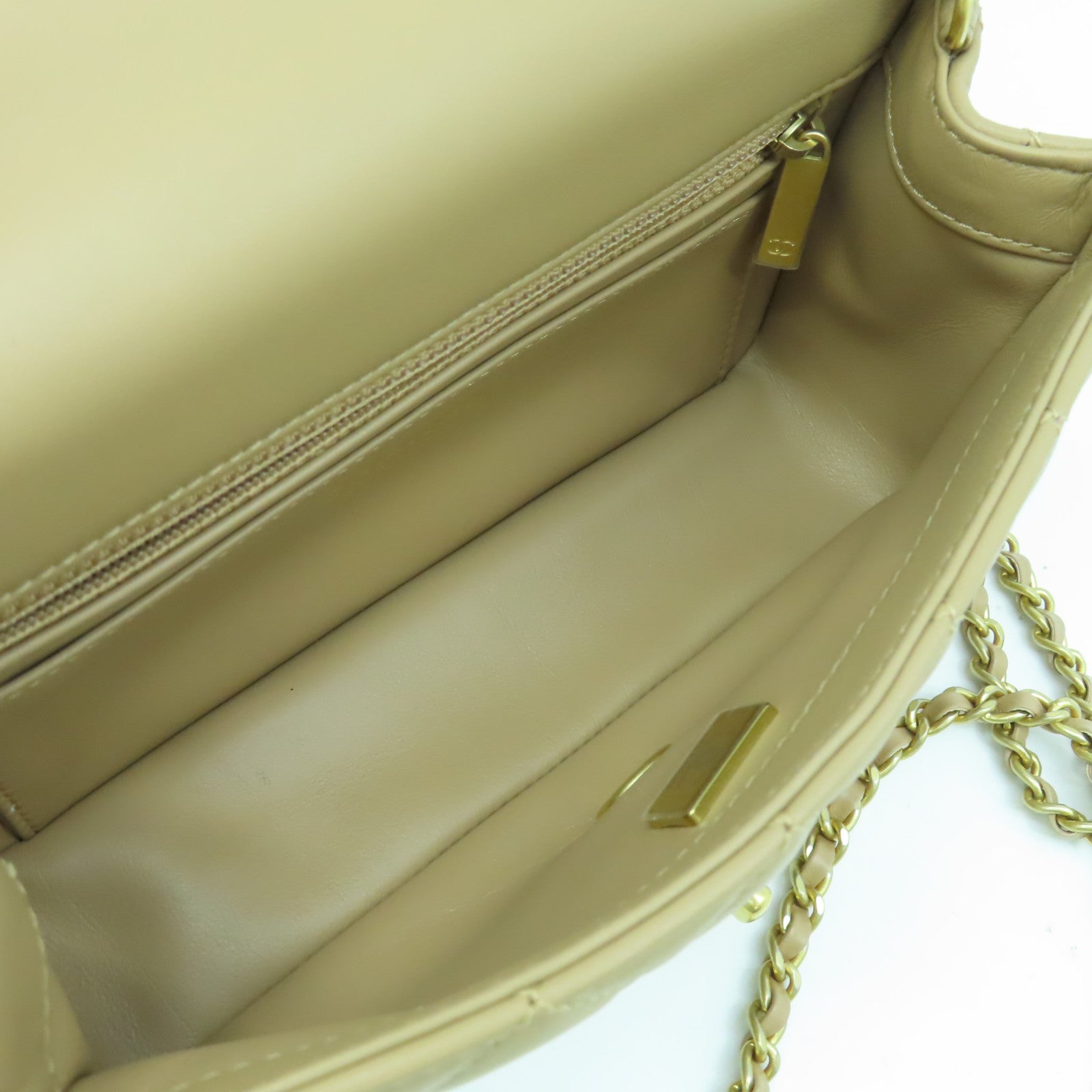 CHANEL 【激減優惠】菱格羊皮皮革Chain Shoulder Bag金扣鏈帶肩背袋米色