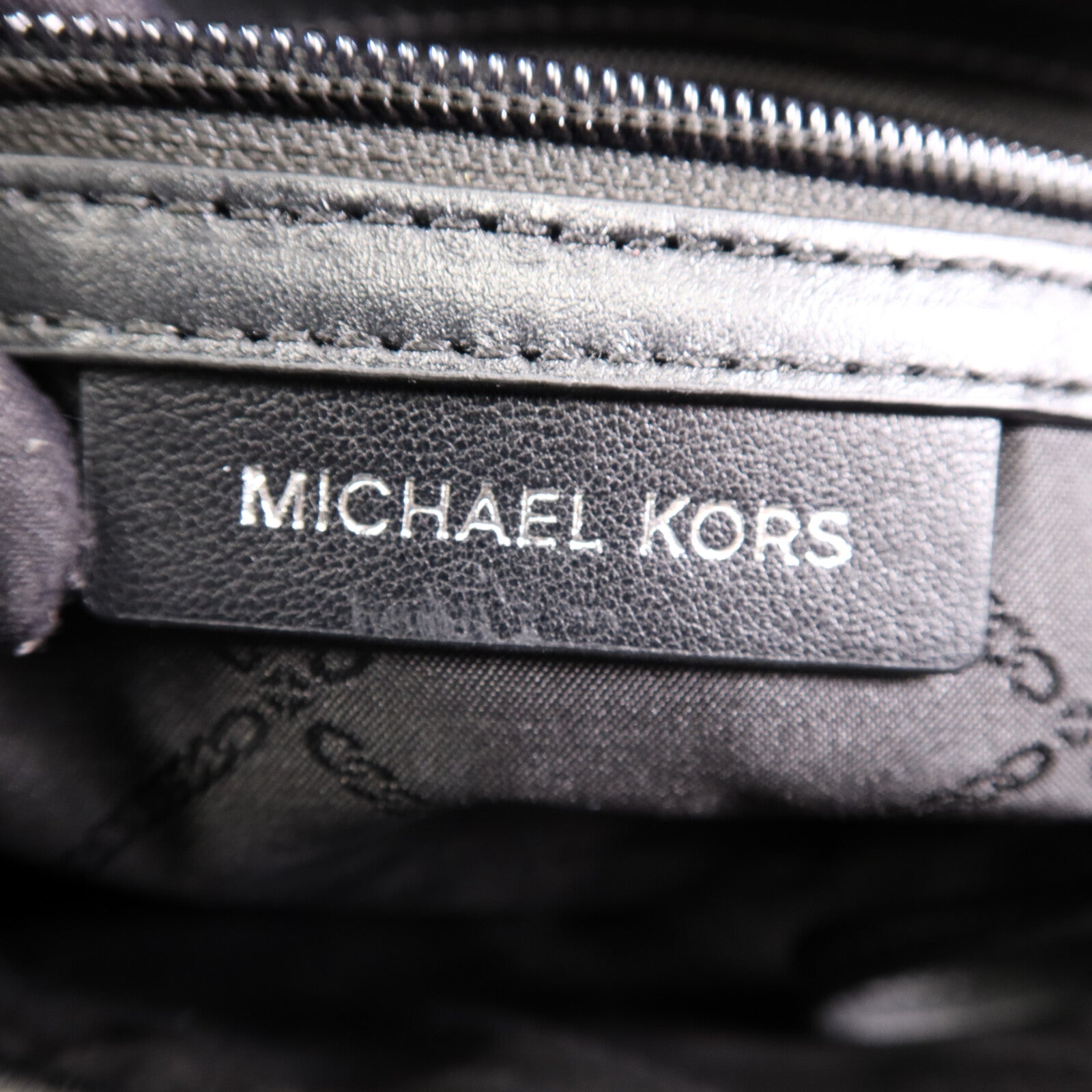 Michael Kors 牛皮皮革Shoulder Bag銀扣肩背袋