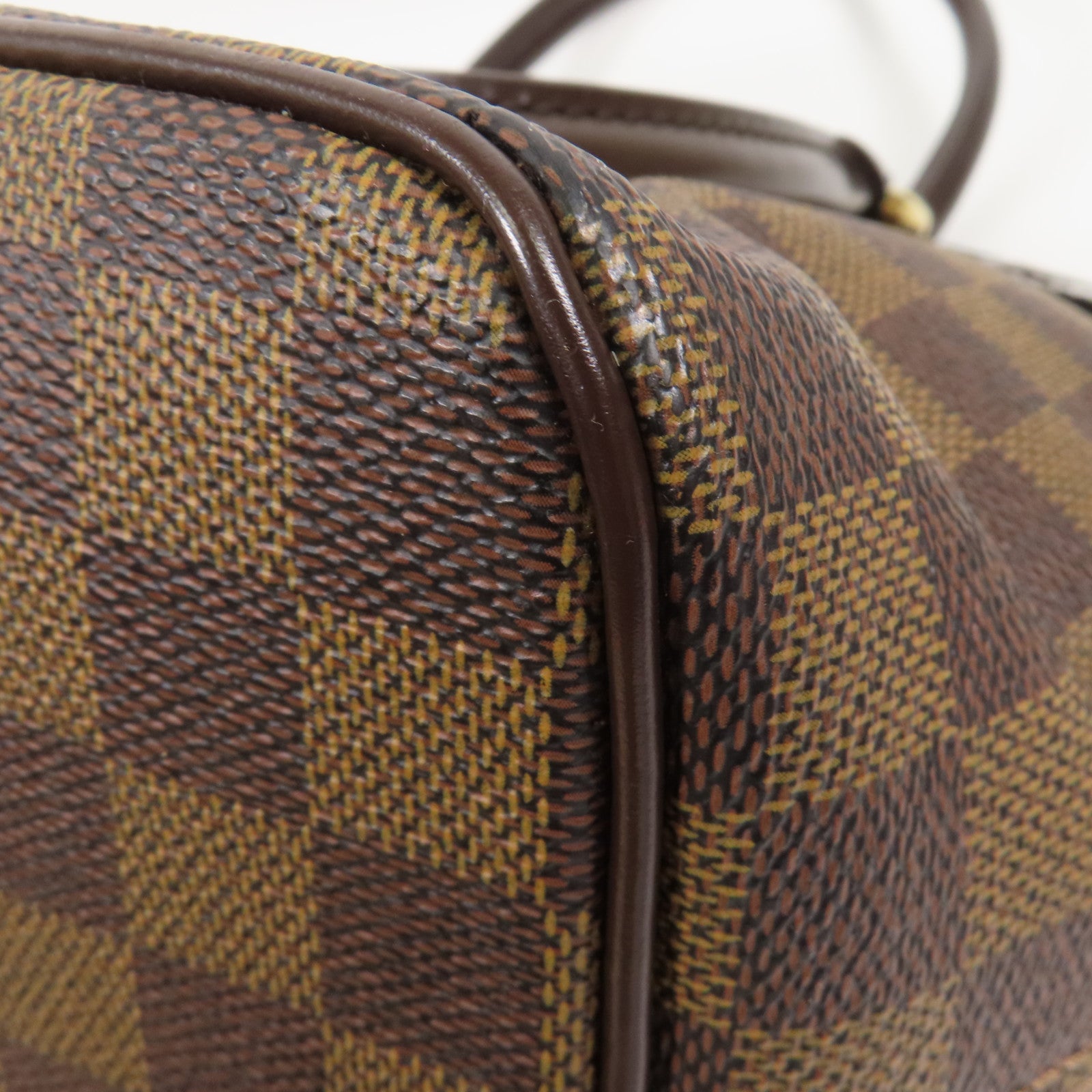 LOUIS VUITTON Damier Saleya PM金扣肩背袋