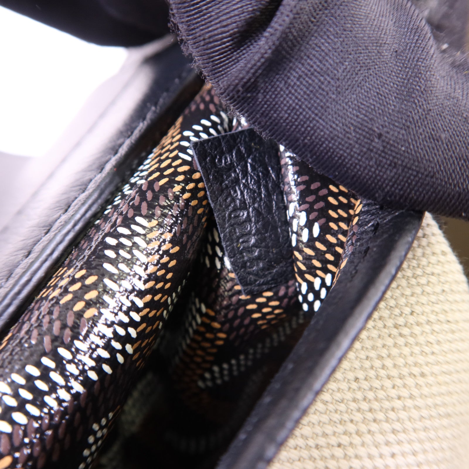 GOYARD 塗層帆布Rouette Souple銀扣肩背袋