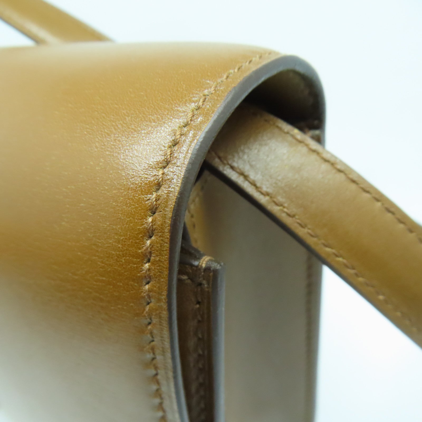 CELINE Cowhide Leather Box Shoulder Gold Buckle Shoulder Bag Brown