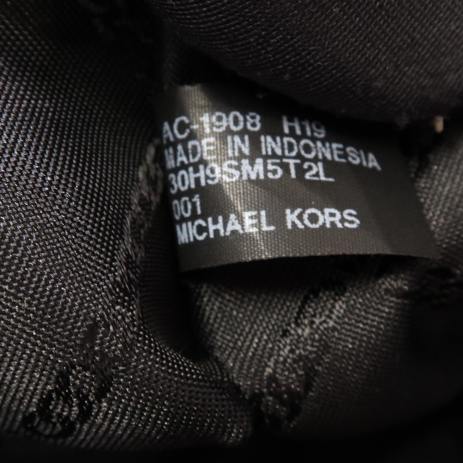 Michael Kors 牛皮皮革Shoulder Bag銀扣肩背袋