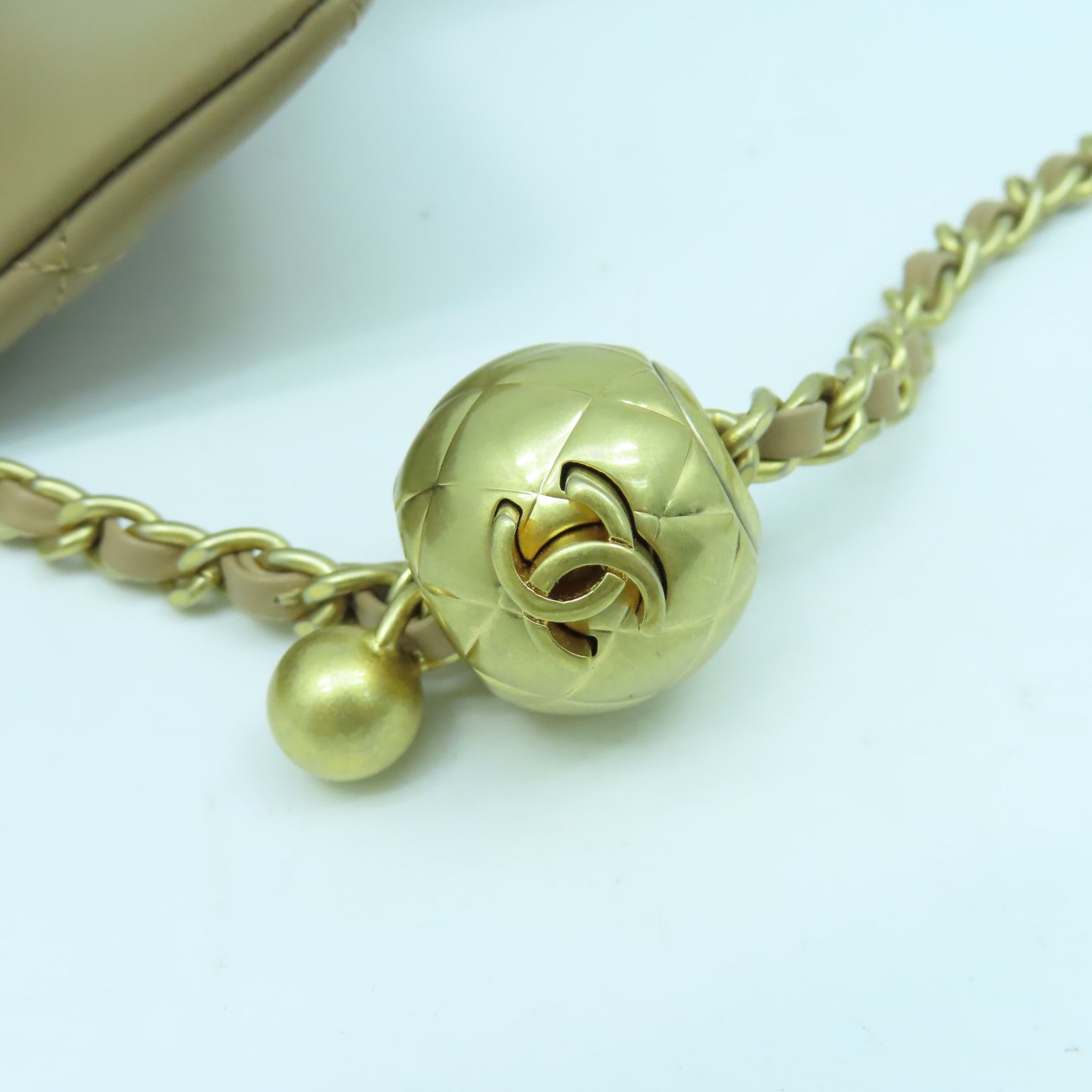 CHANEL 【激減優惠】菱格羊皮皮革Chain Shoulder Bag金扣鏈帶肩背袋米色