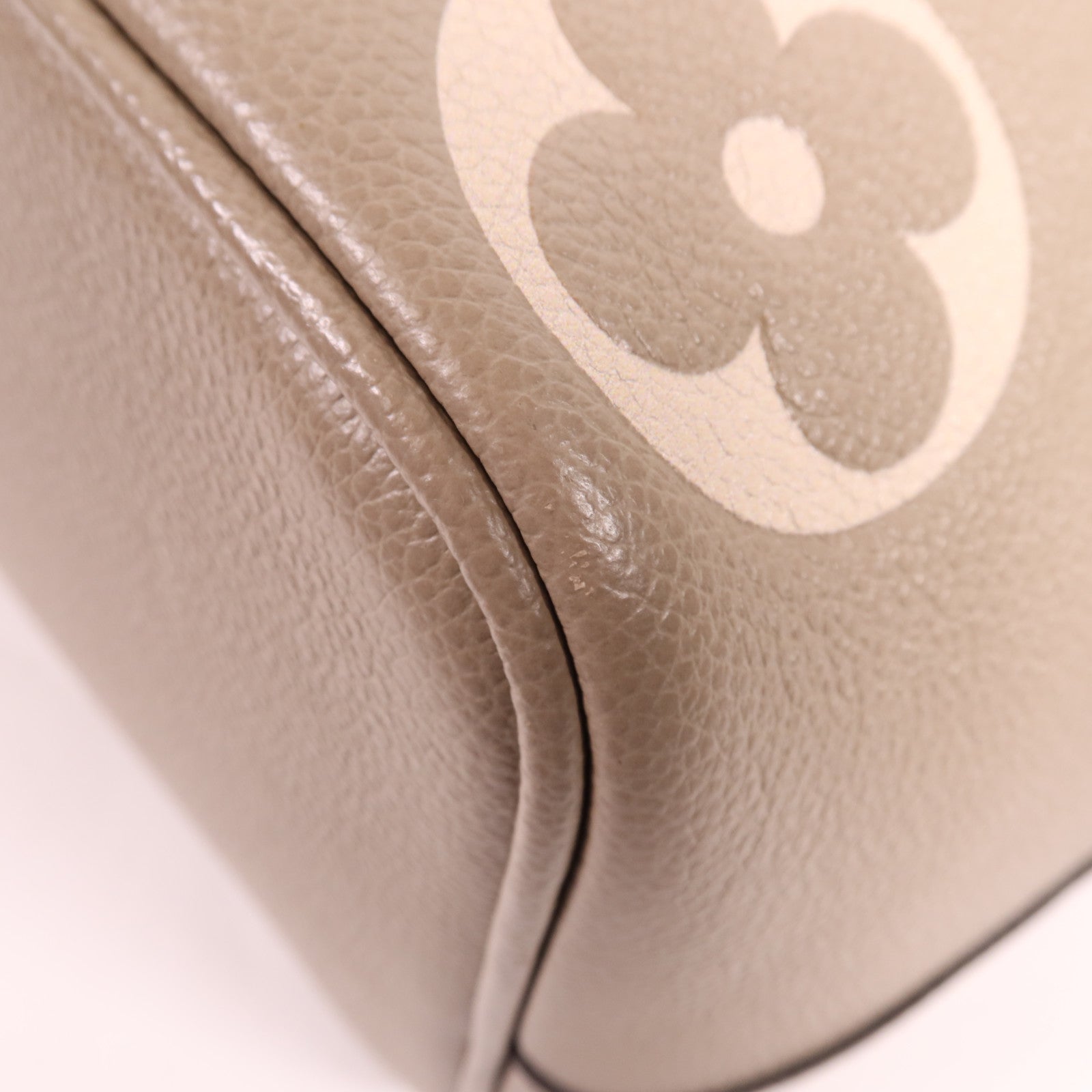 LOUIS VUITTON Monogram Empreinte Neo Noe MM金扣手挽肩背兩用袋