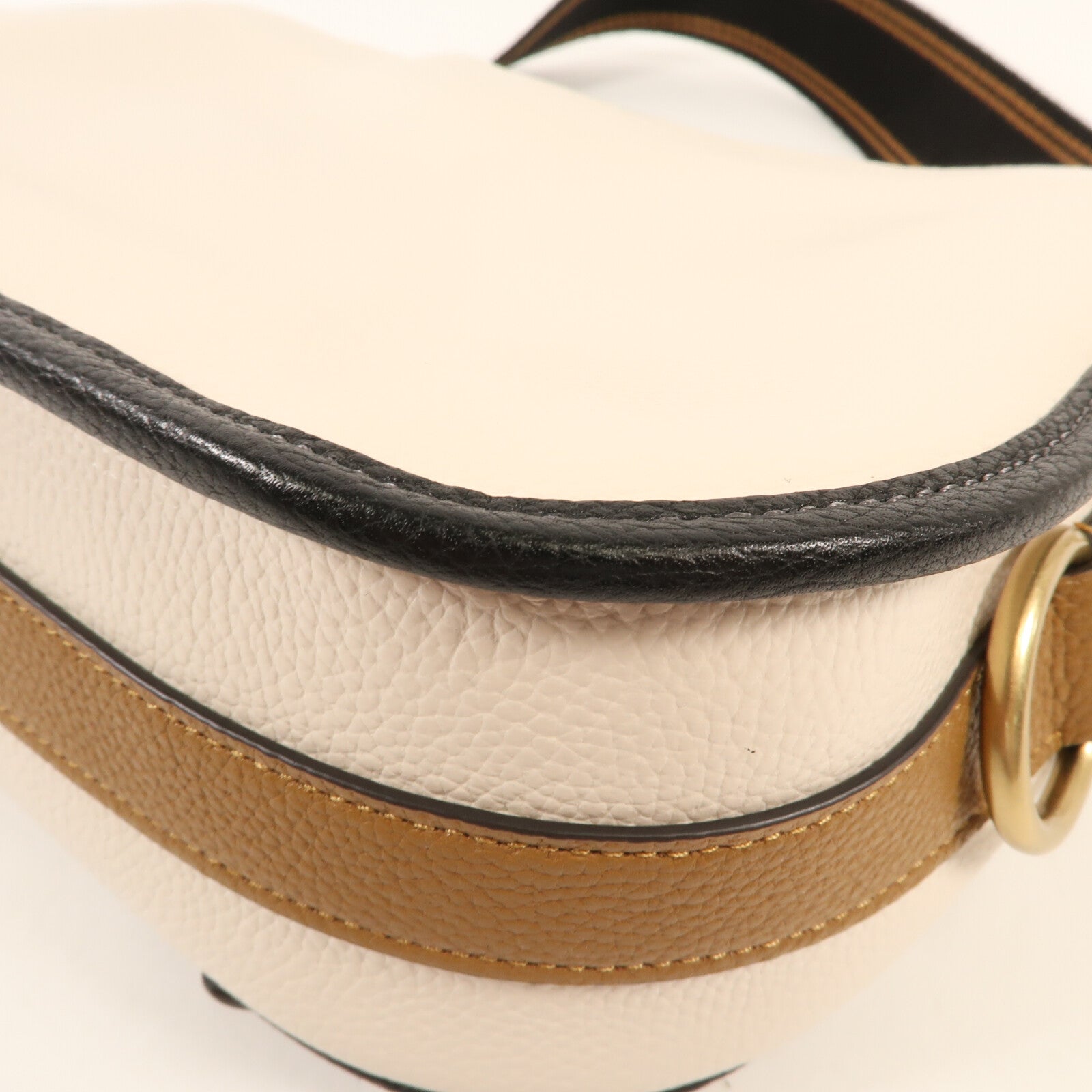 COACH 牛皮皮革Shoulder Bag金扣肩背袋