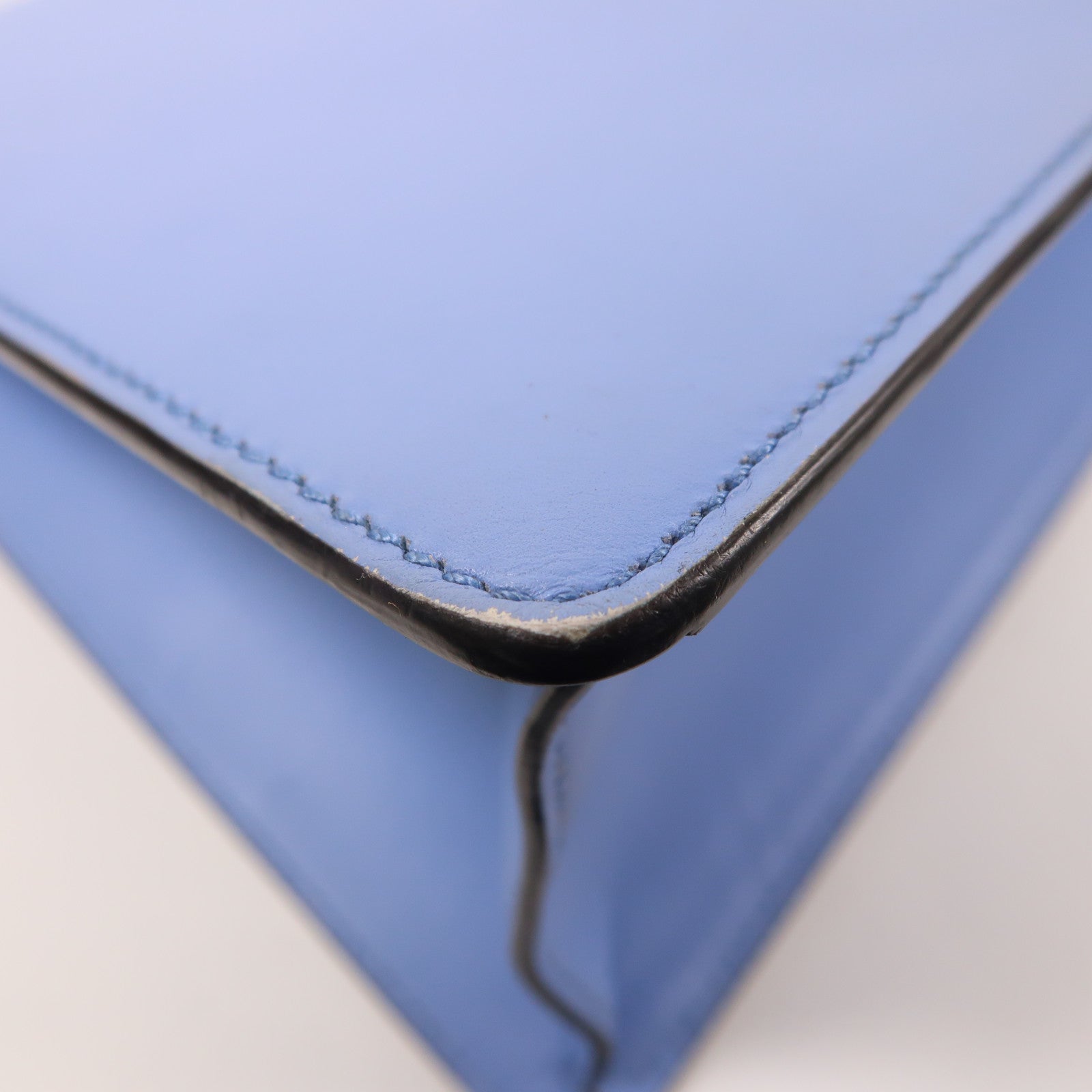 GUCCI 牛皮皮革Sylvie Medium金扣手挽肩背兩用袋