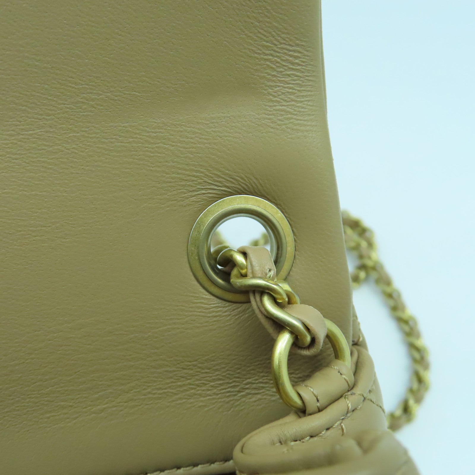 CHANEL 【激減優惠】菱格羊皮皮革Chain Shoulder Bag金扣鏈帶肩背袋米色